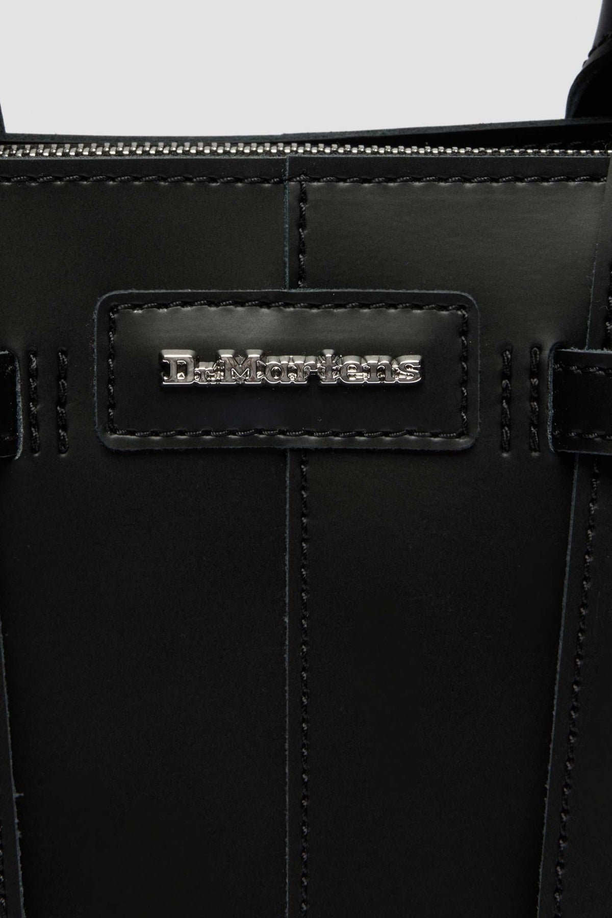 DR. MARTENS DM KIEV en color NEGRO  (4)