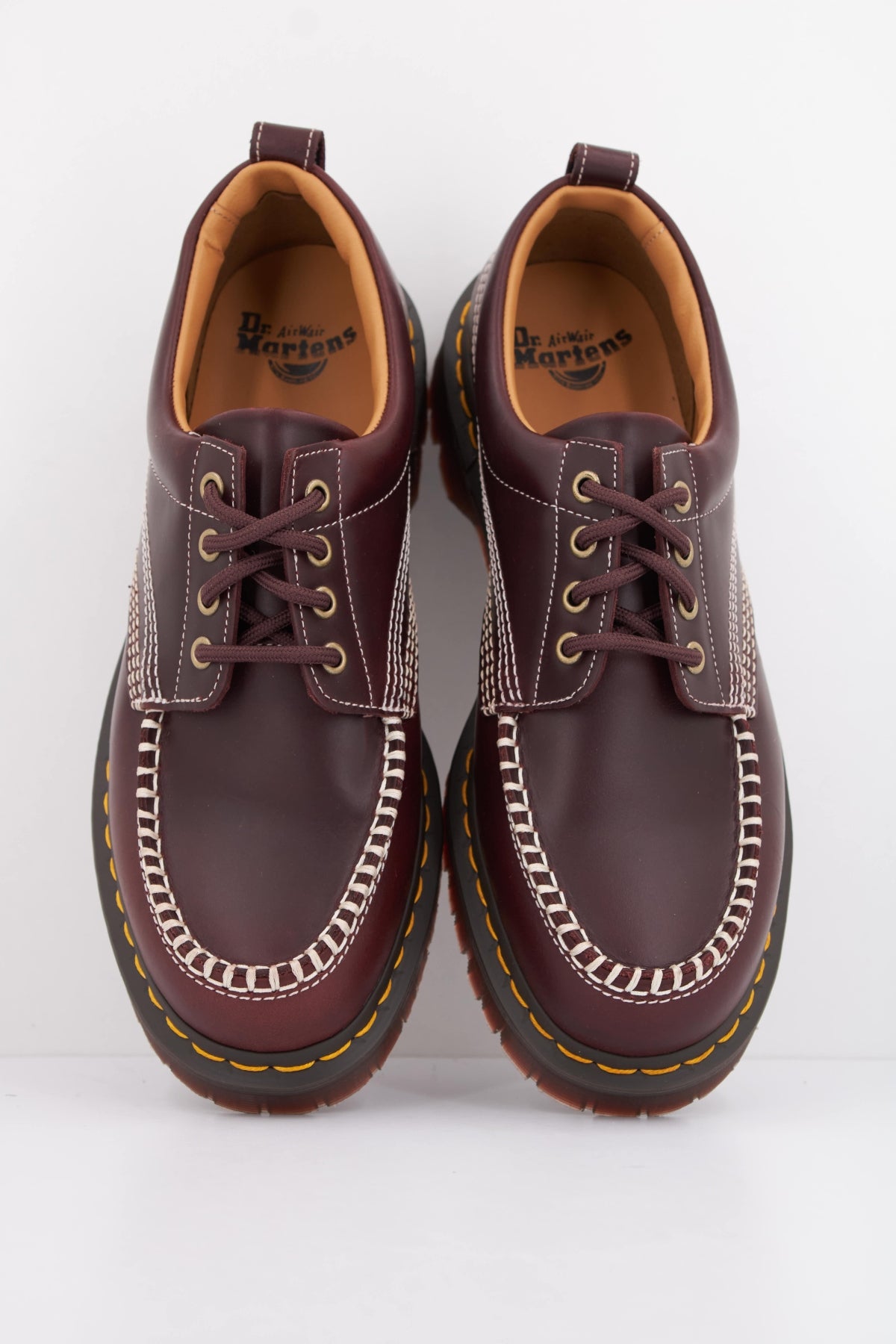 DR. MARTENS LOWELL en color BURDEOS  (3)