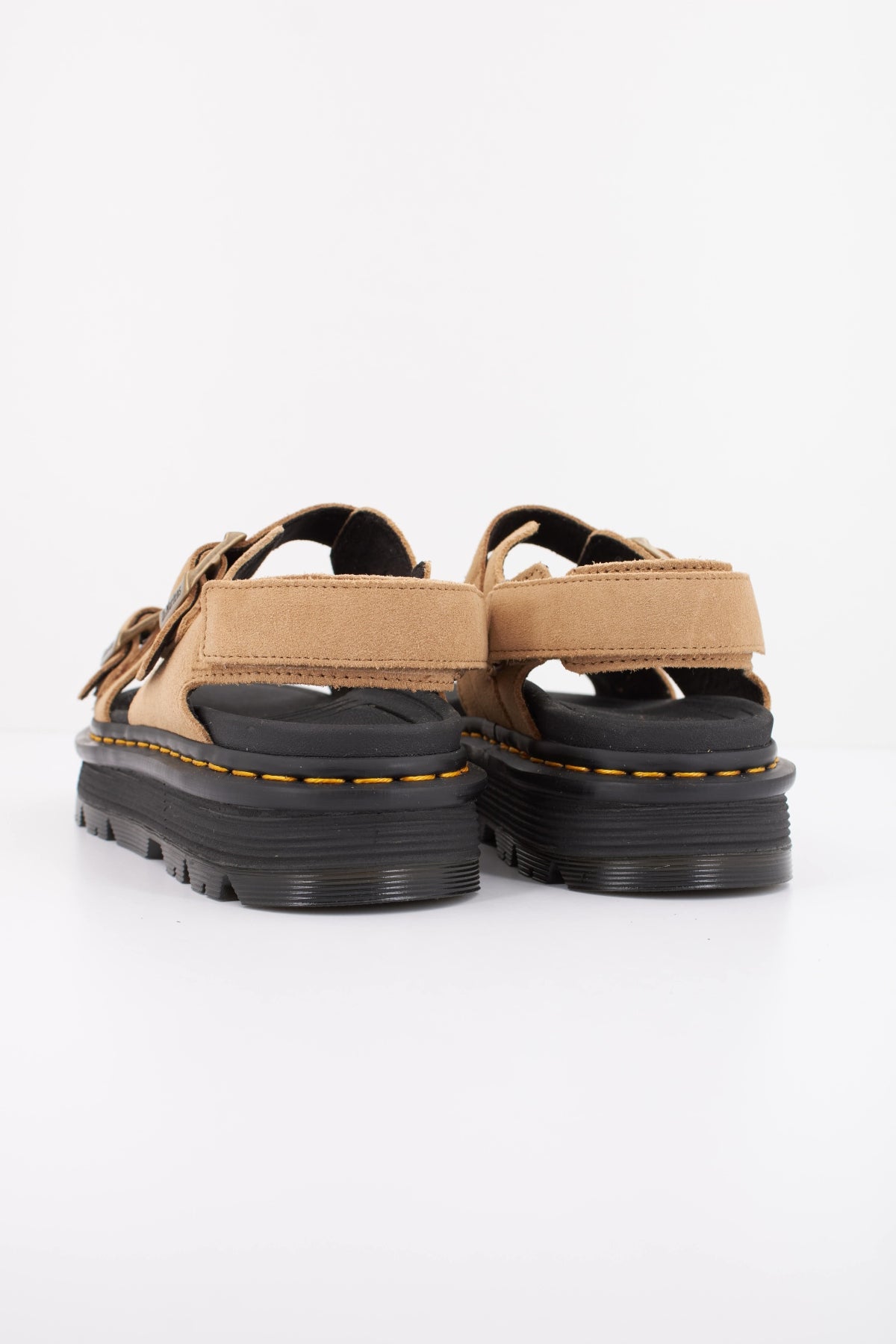 DR. MARTENS ZEBZAG SANDAL en color MARRON  (4)