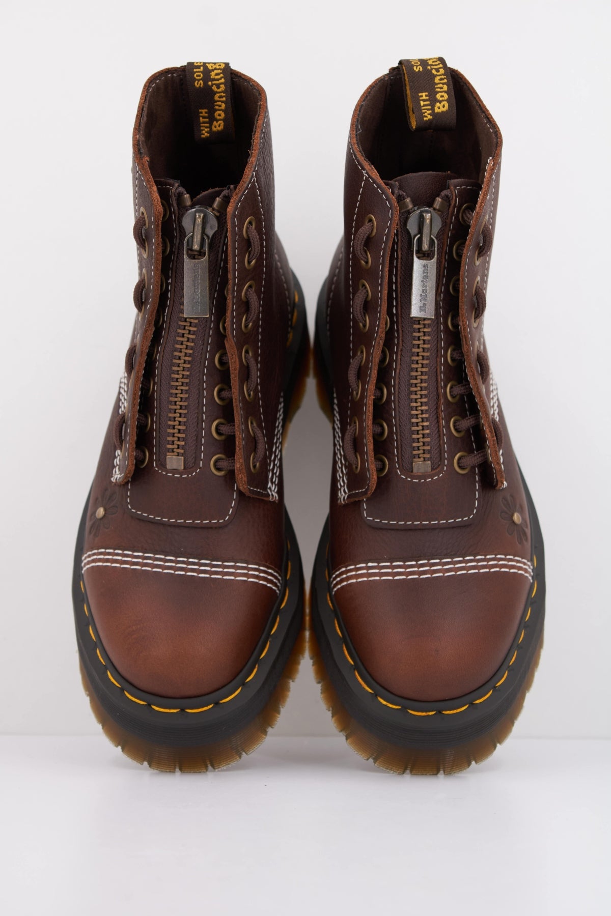 DR. MARTENS SINCLAIR FLOWER en color MARRON  (3)