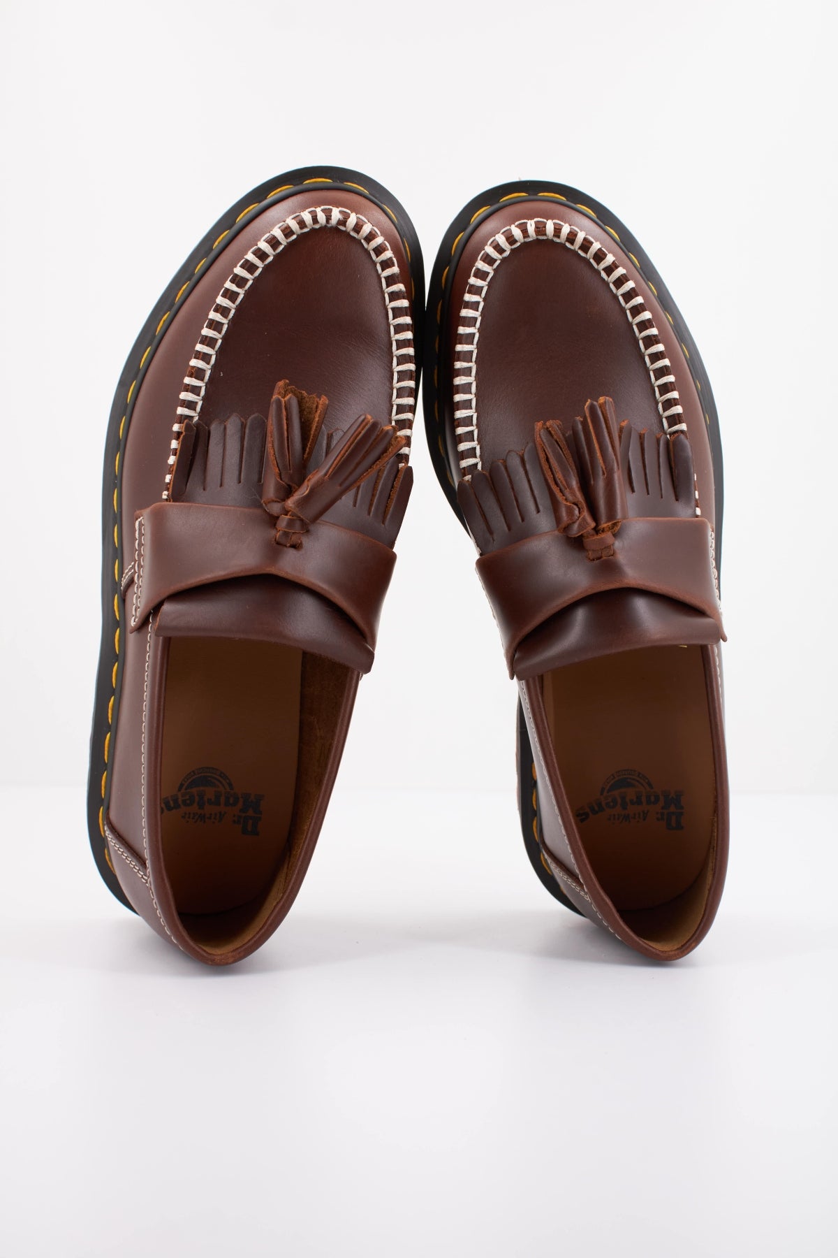 DR. MARTENS ADRIAN BEN en color BURDEOS  (3)