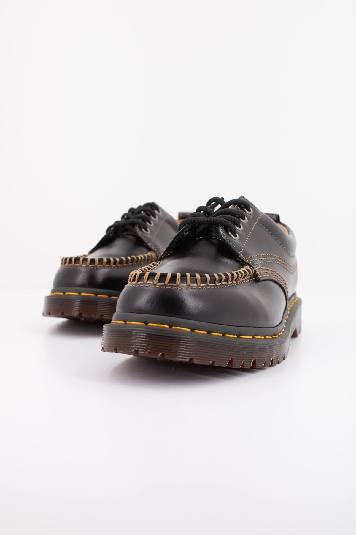 DR. MARTENS  LOWELL  en color NEGRO  (2)