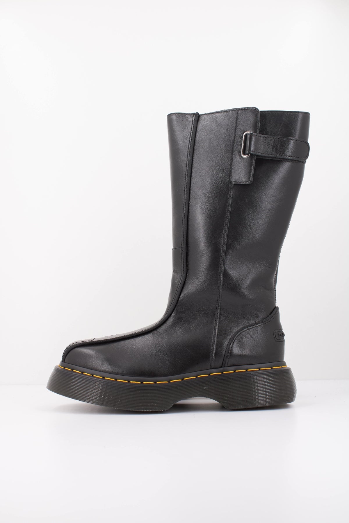 DR. MARTENS DM en color NEGRO  (1)