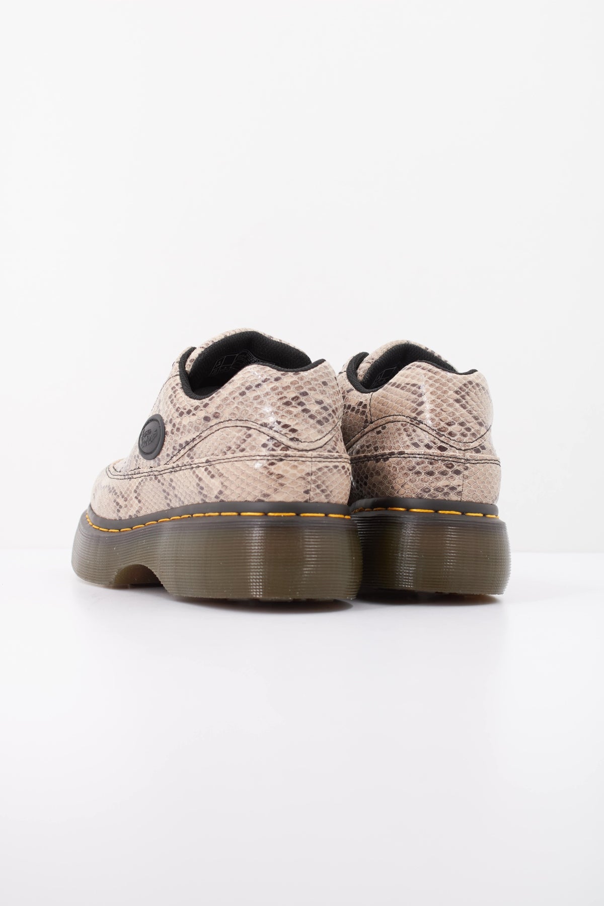 DR. MARTENS BUZZ I en color ANIMAL PRINT  (4)