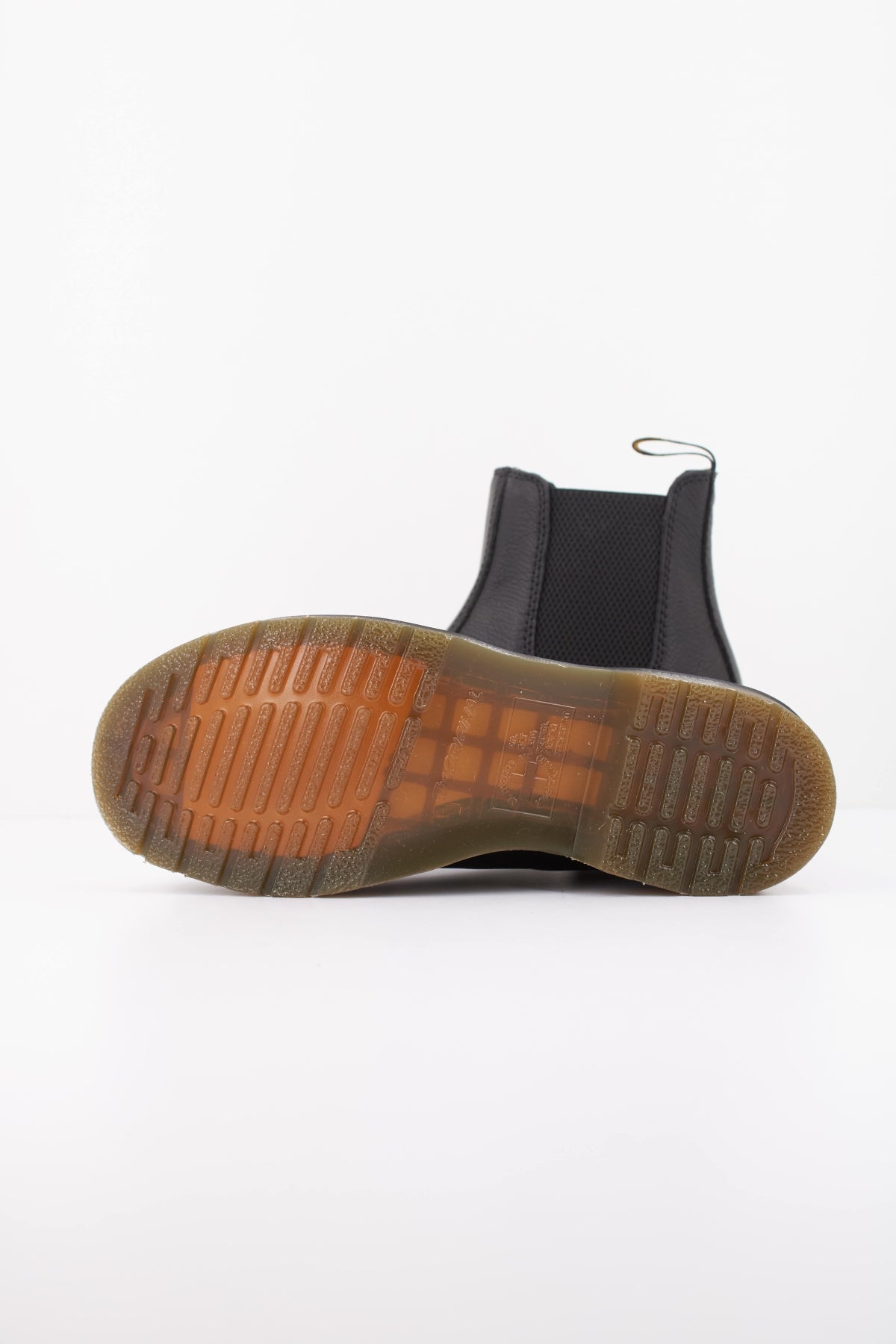 DR. MARTENS DM  en color NEGRO  (5)