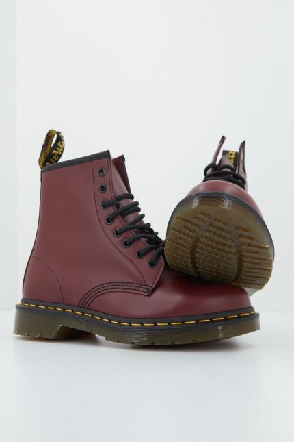 DR. MARTENS  SMOOTH en color BURDEOS  (2)