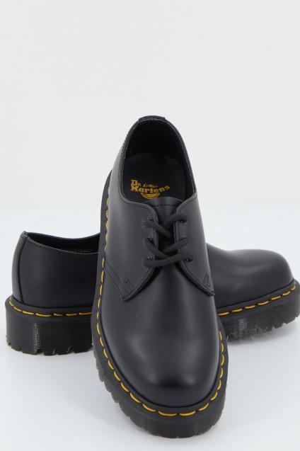 DR. MARTENS  SMOOTH en color NEGRO  (4)