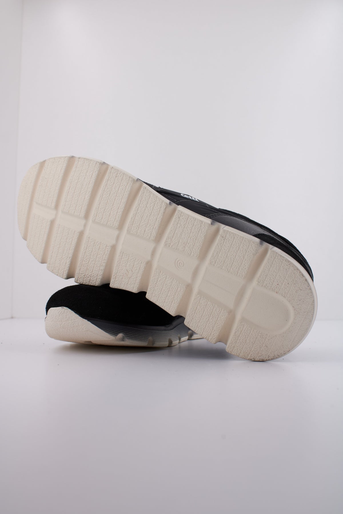 CETTI C INV en color NEGRO  (5)