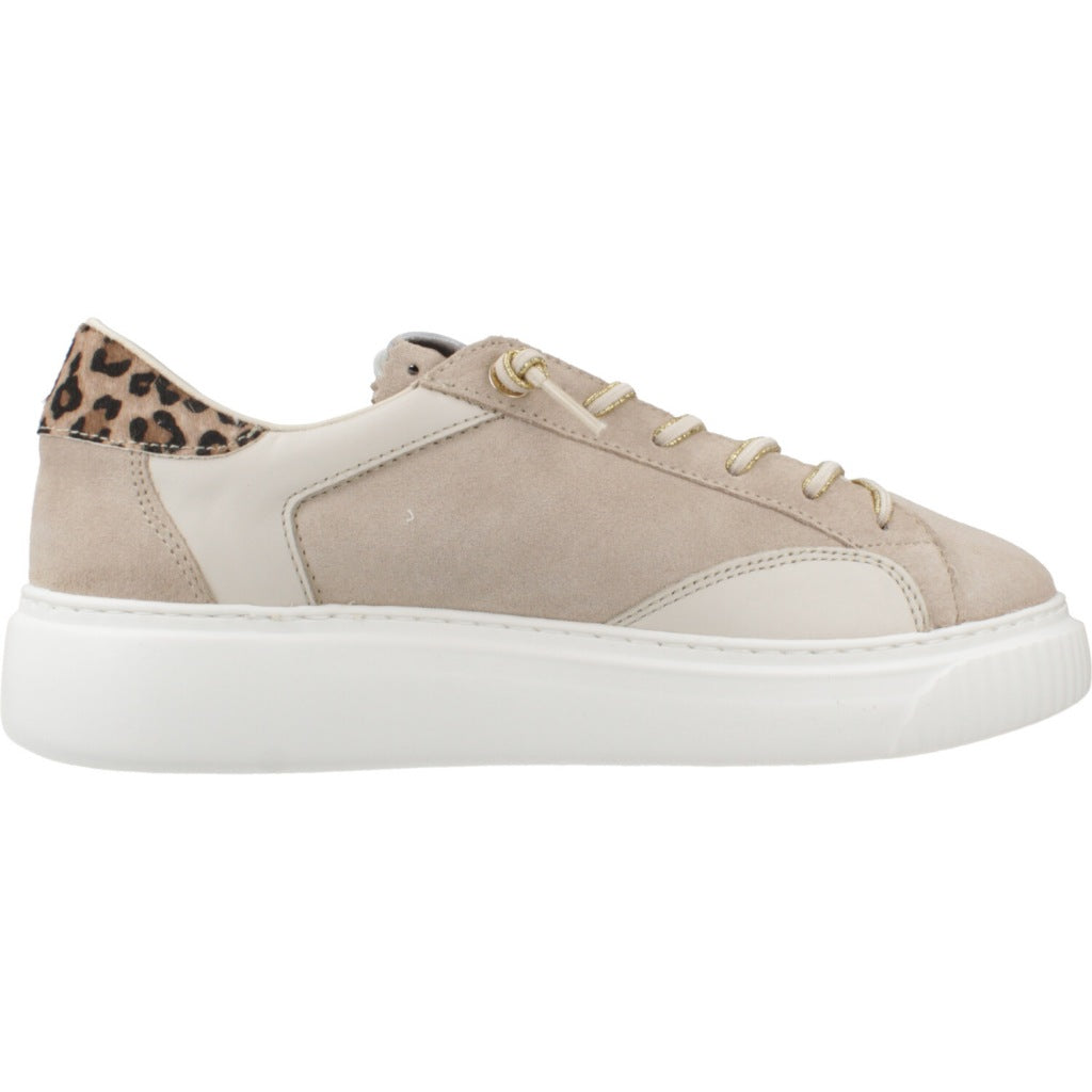 CETTI DEPORTIVA CORDONES en color ANIMAL PRINT  (4)