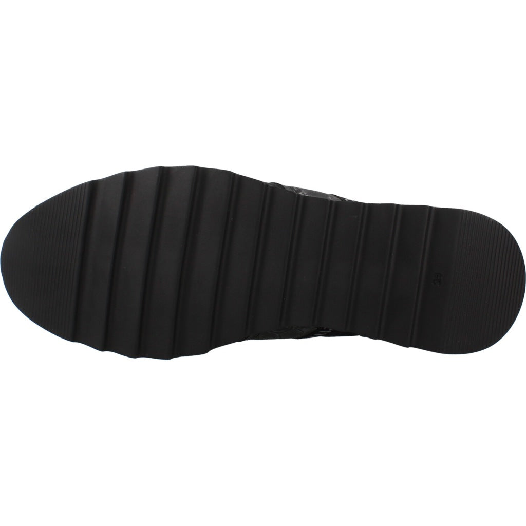 CETTI CSRA INV DEPORTIVO ANTE BUNNY en color NEGRO  (6)