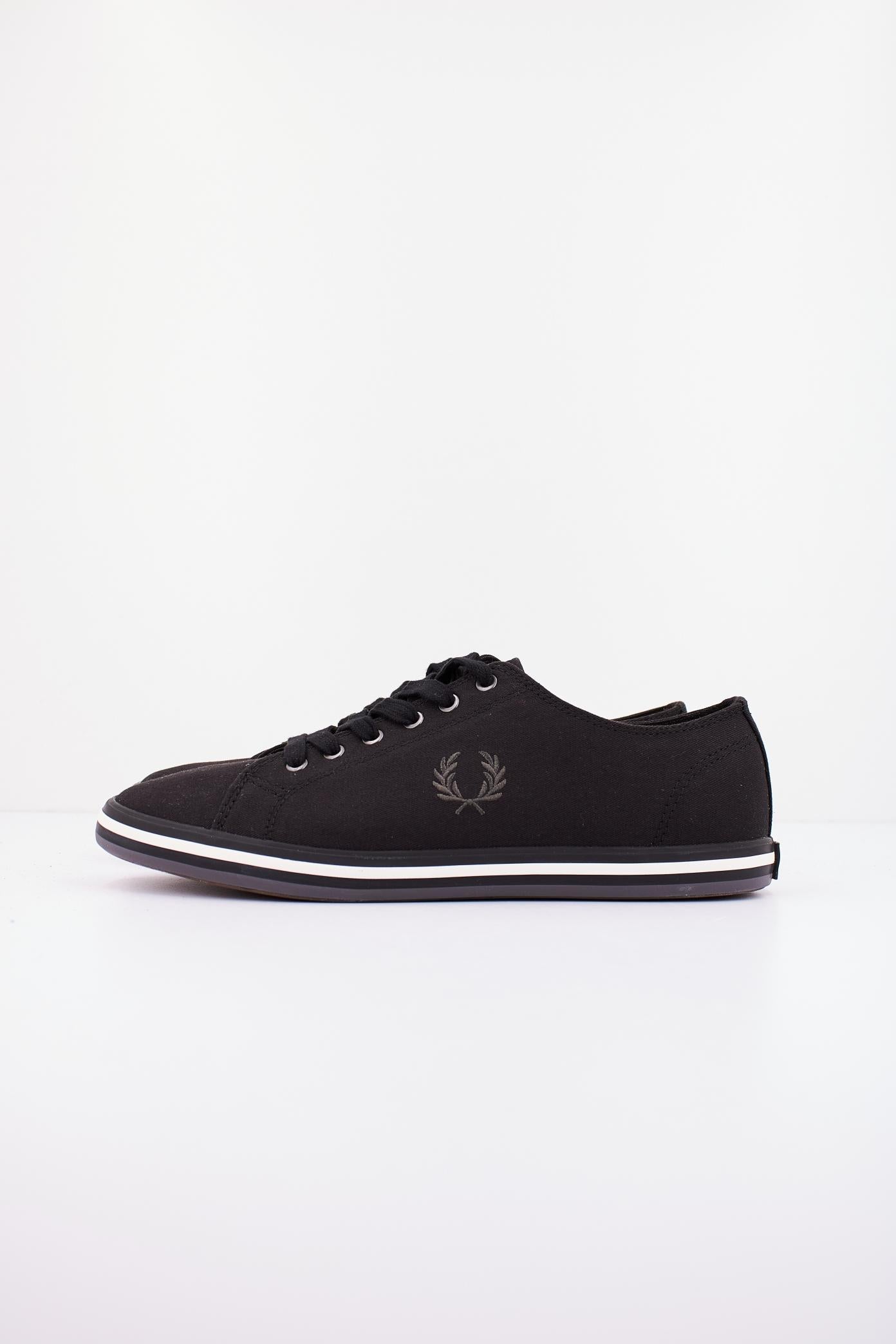 FRED PERRY KINGSTON TWILL en color NEGRO  (1)
