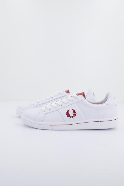 FRED PERRY PERF LEATHER en color BLANCO  (3)
