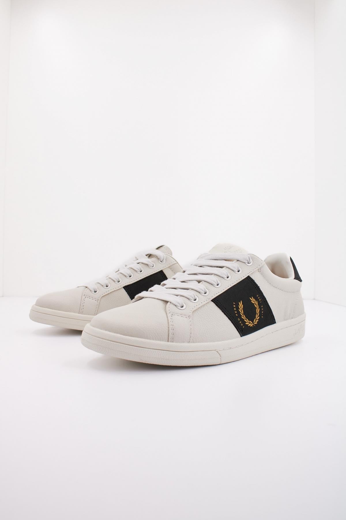 FRED PERRY LEATHER/BRANDED en color BEIS  (2)