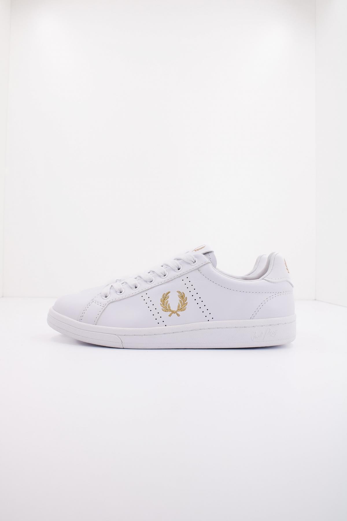FRED PERRY LEATHER en color BLANCO  (1)