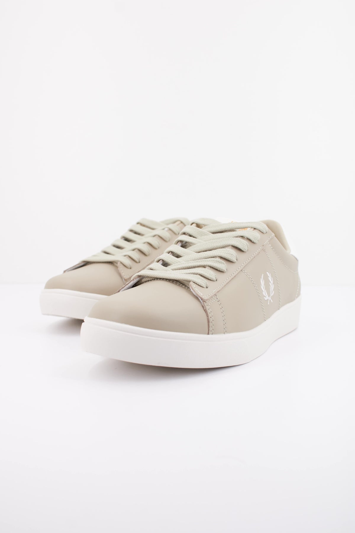 FRED PERRY SPENCER LEATHER en color VERDE  (2)