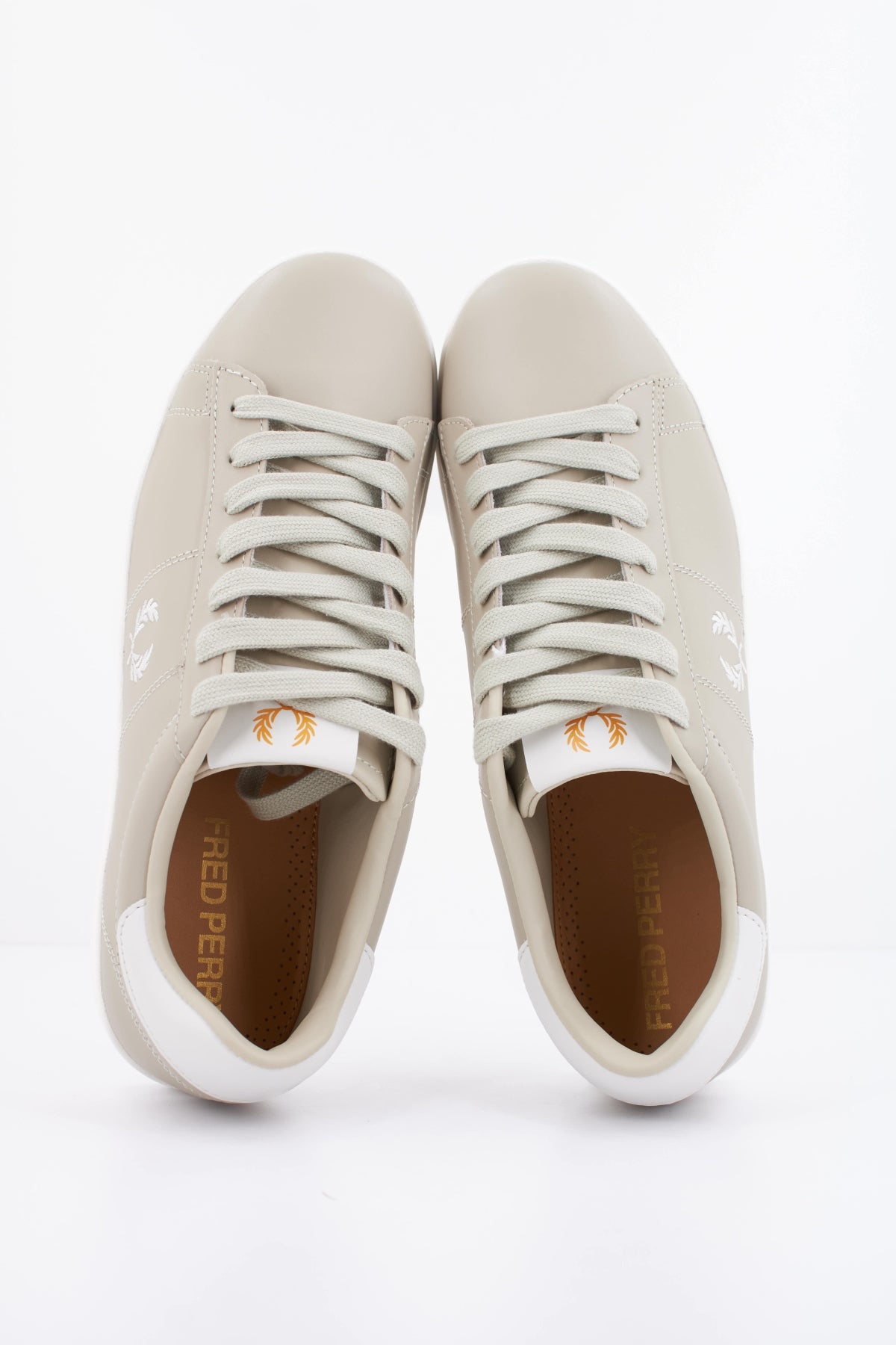 FRED PERRY SPENCER LEATHER en color VERDE  (3)