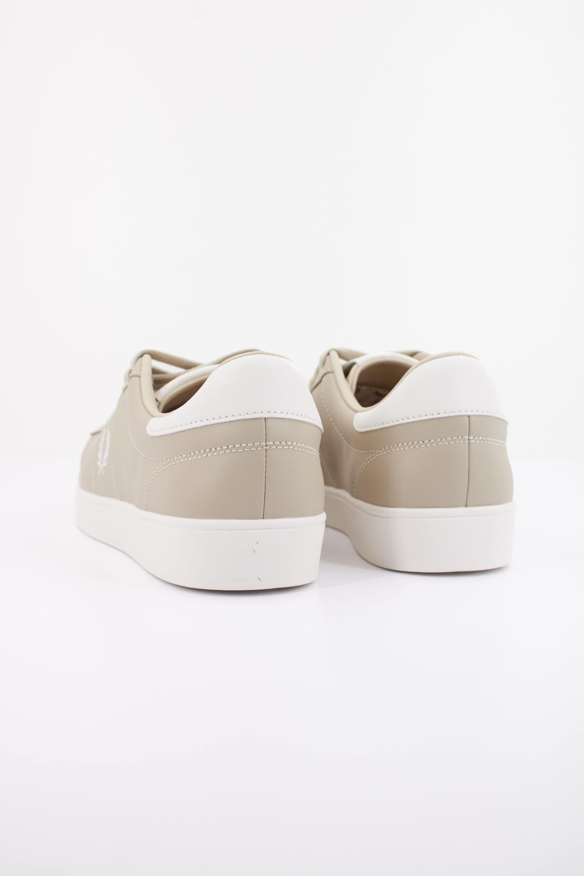 FRED PERRY SPENCER LEATHER en color VERDE  (4)