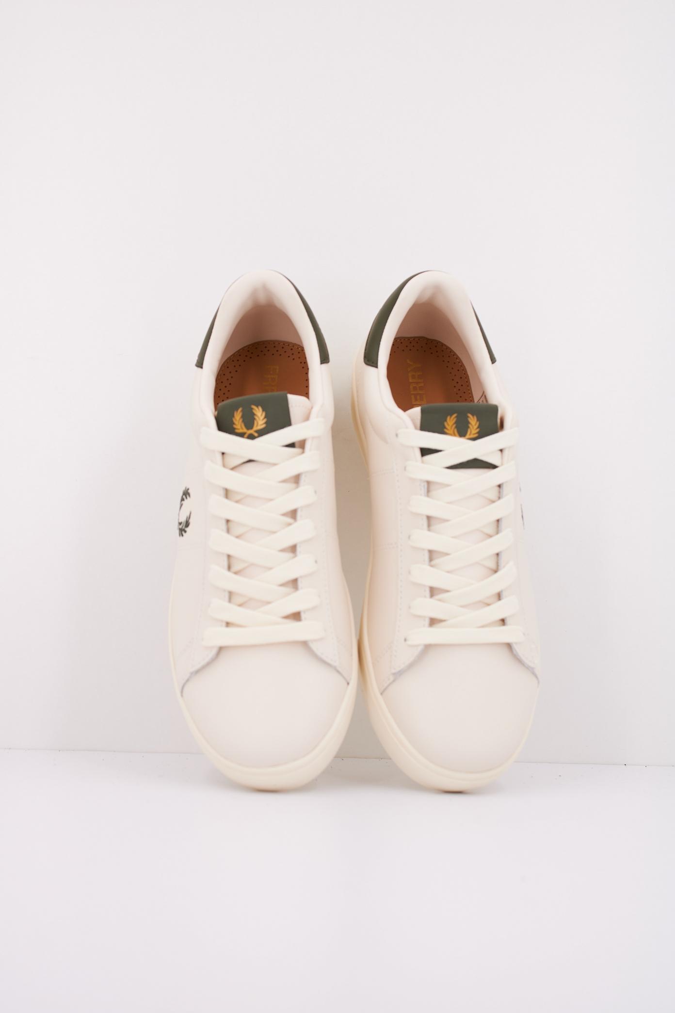 FRED PERRY SPENCER LEATHER en color BEIS  (3)