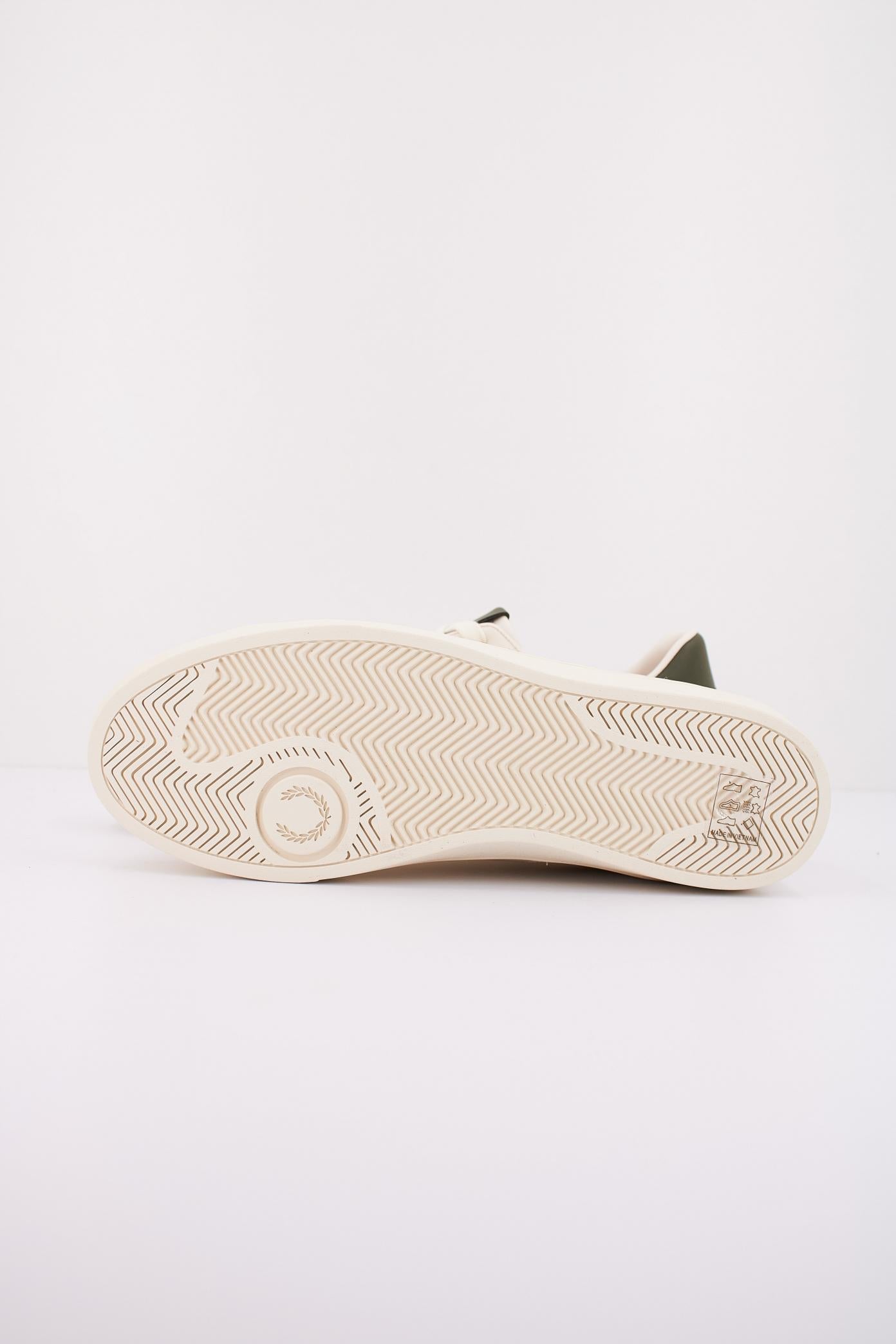 FRED PERRY SPENCER LEATHER en color BEIS  (5)
