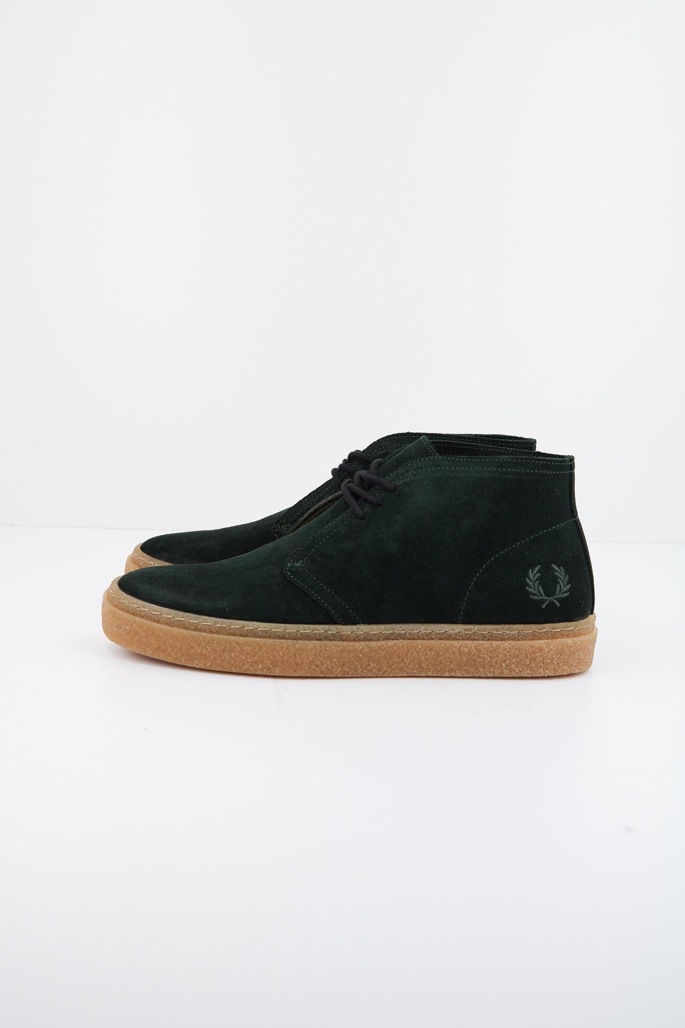 FRED PERRY HAWLEY SUEDE en color VERDE  (1)