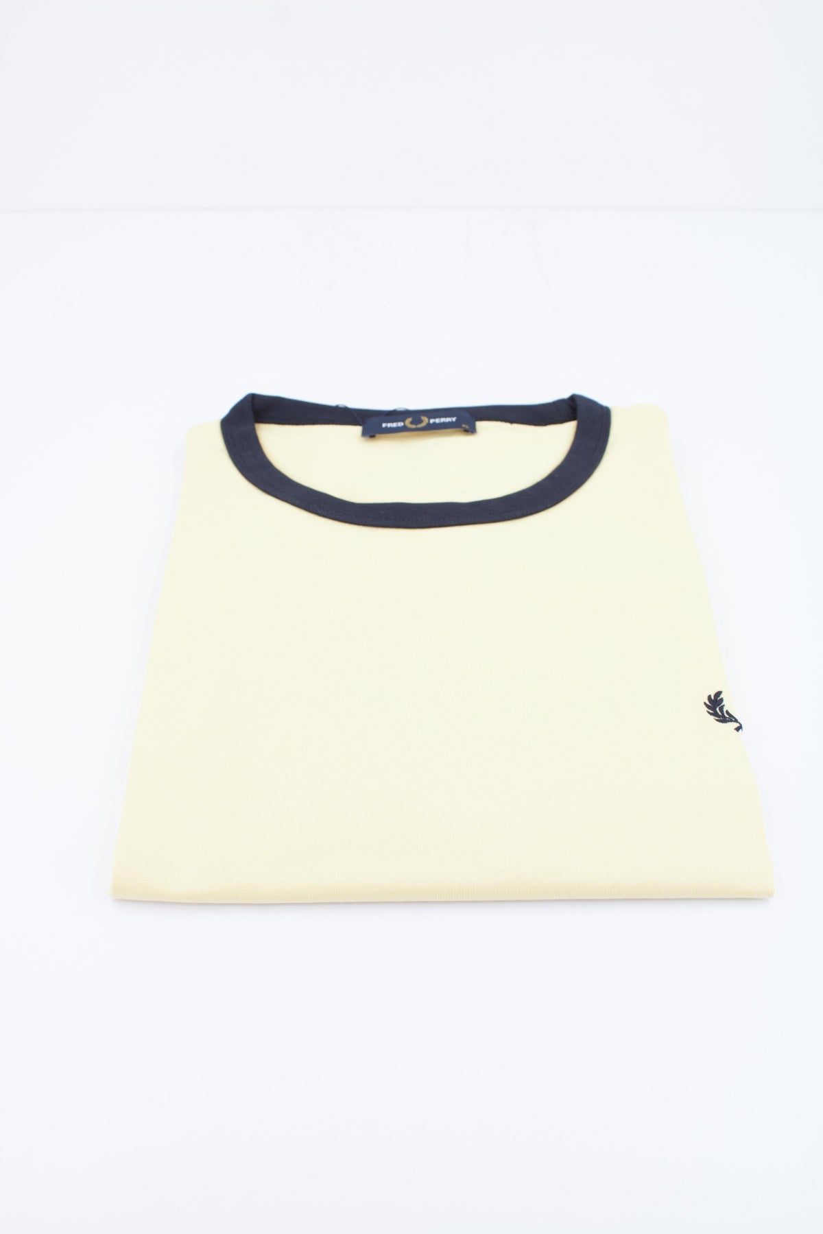 FRED PERRY MFP en color AMARILLO  (2)