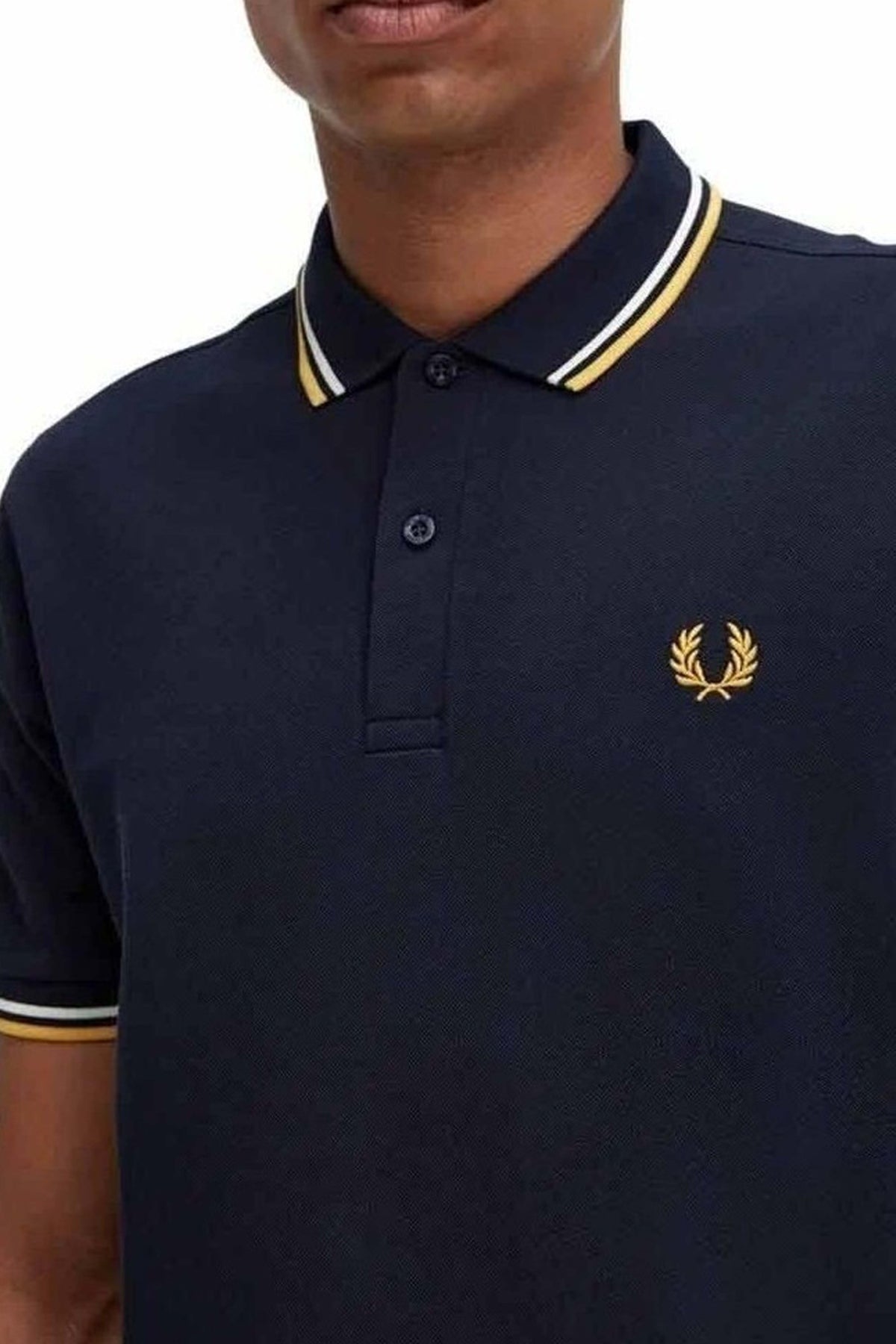FRED PERRY TWIN TIPPED en color AZUL  (4)