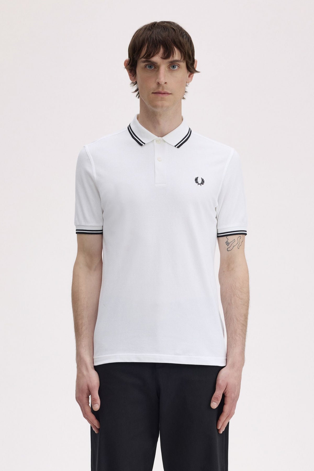 FRED PERRY TWIN TIPPED en color BLANCO  (1)
