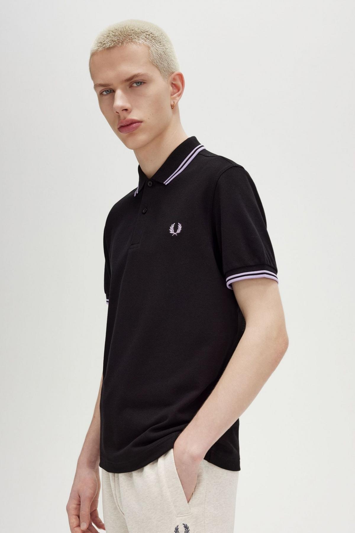FRED PERRY TWIN TIPPED en color NEGRO  (4)