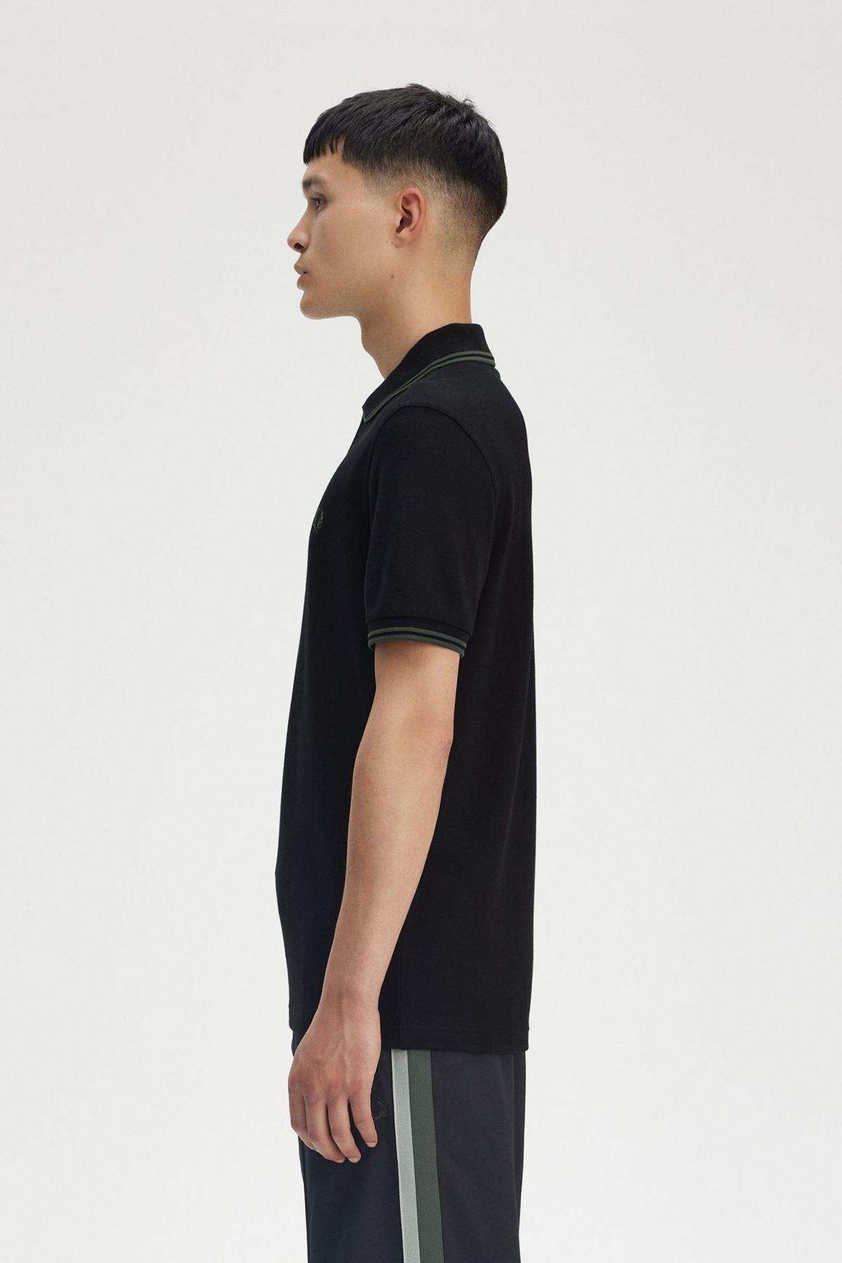 FRED PERRY TWIN TIPPED en color NEGRO  (3)
