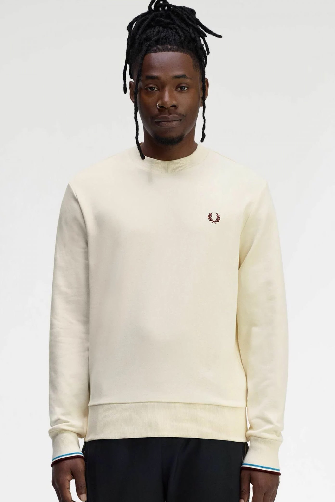FRED PERRY NECK SWEATSHIRT en color BEIS  (1)