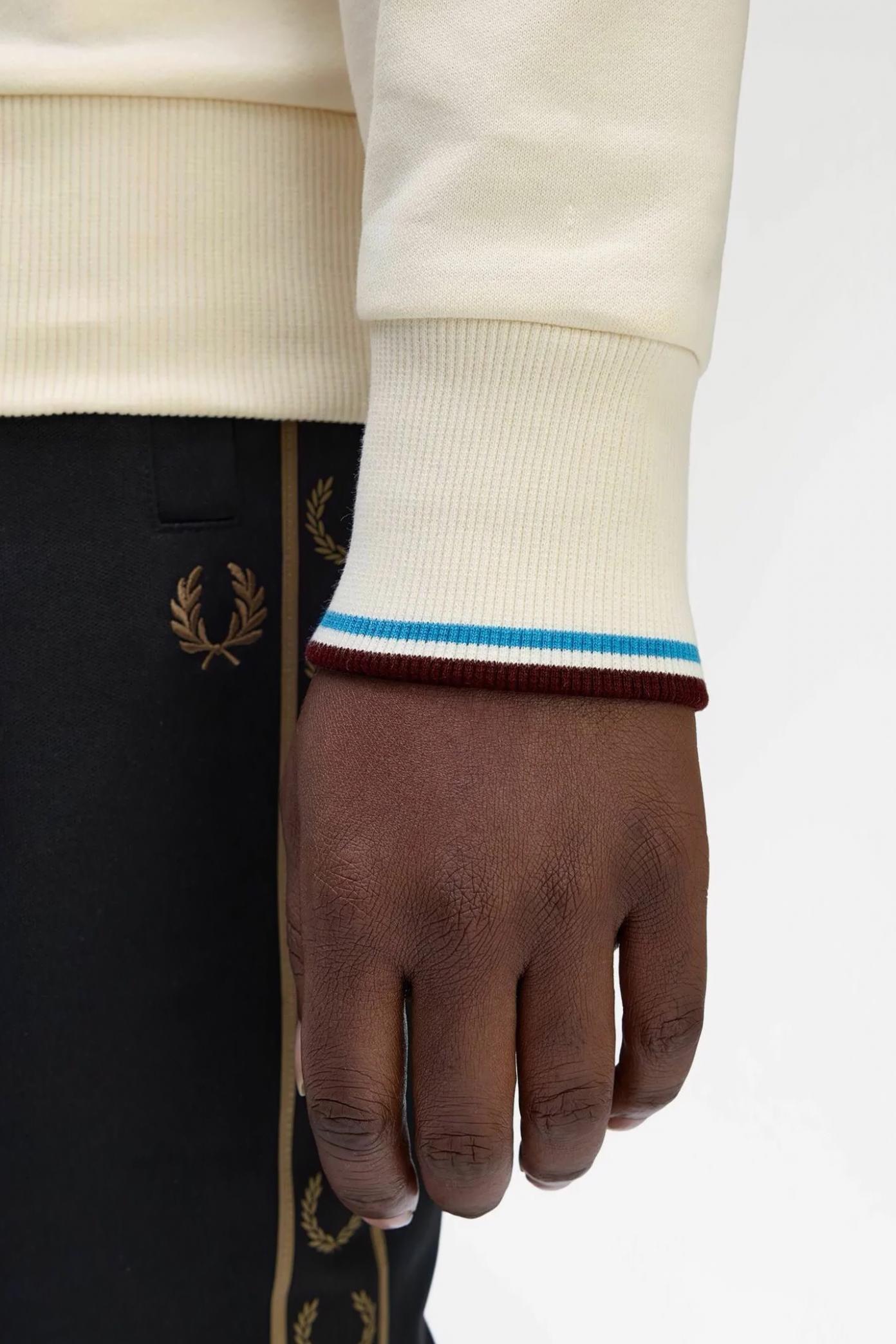 FRED PERRY NECK SWEATSHIRT en color BEIS  (3)