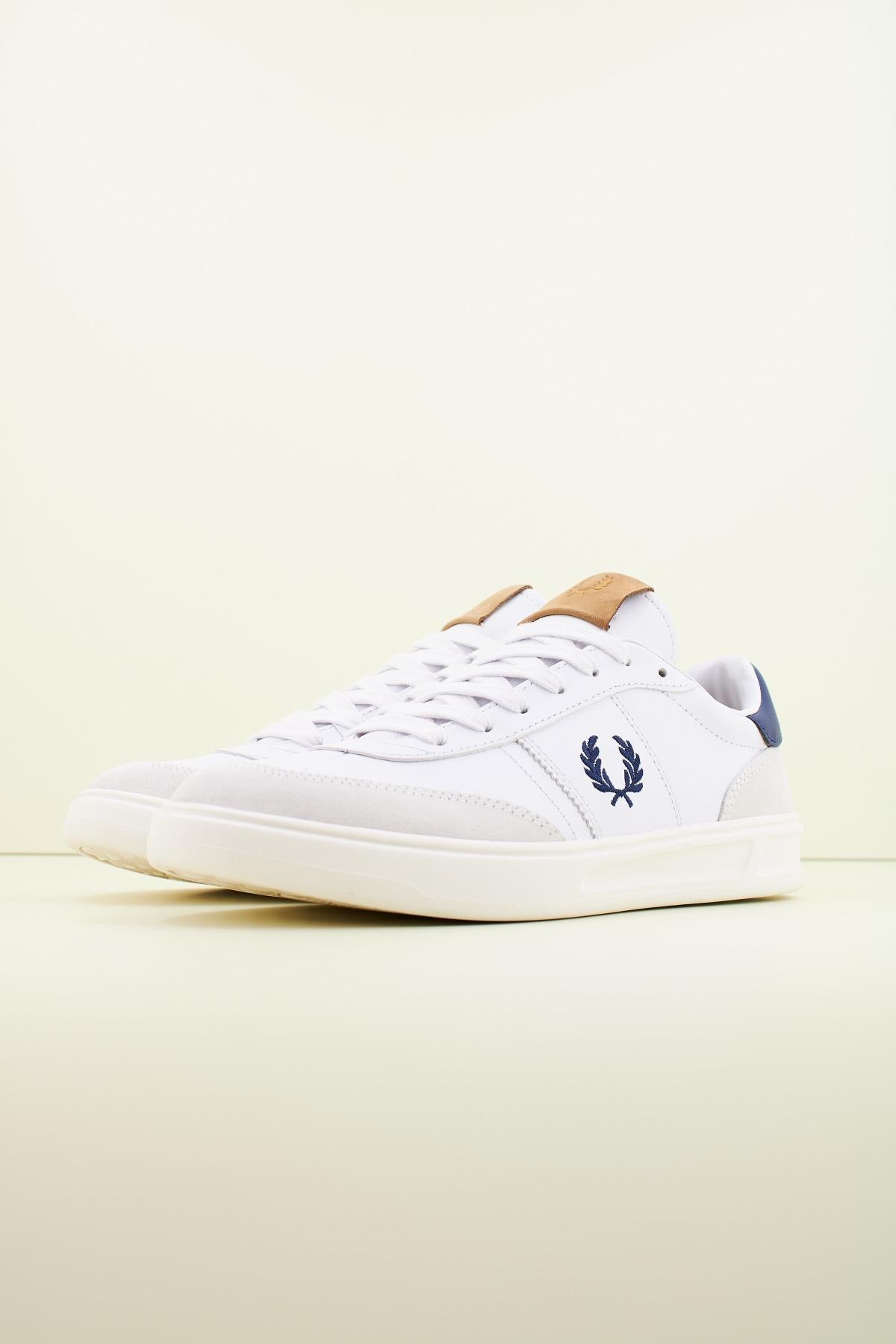FRED PERRY LEATHER en color BLANCO  (2)