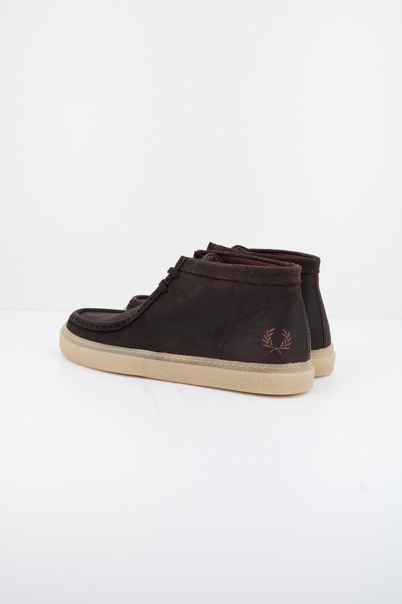 FRED PERRY DAWSON MID WAXED SUEDE en color MARRON  (3)