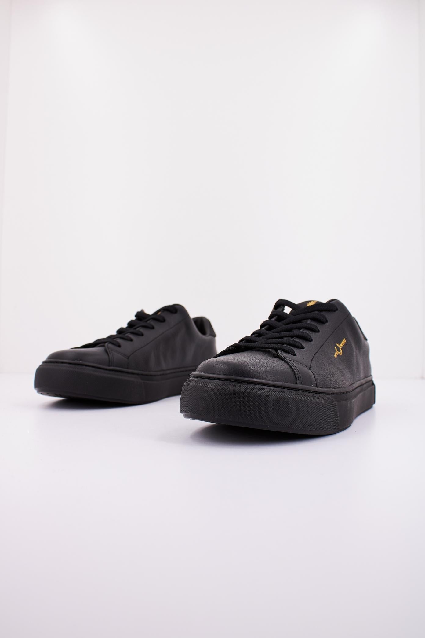 FRED PERRY B TUMBLED LEATHER en color NEGRO  (2)