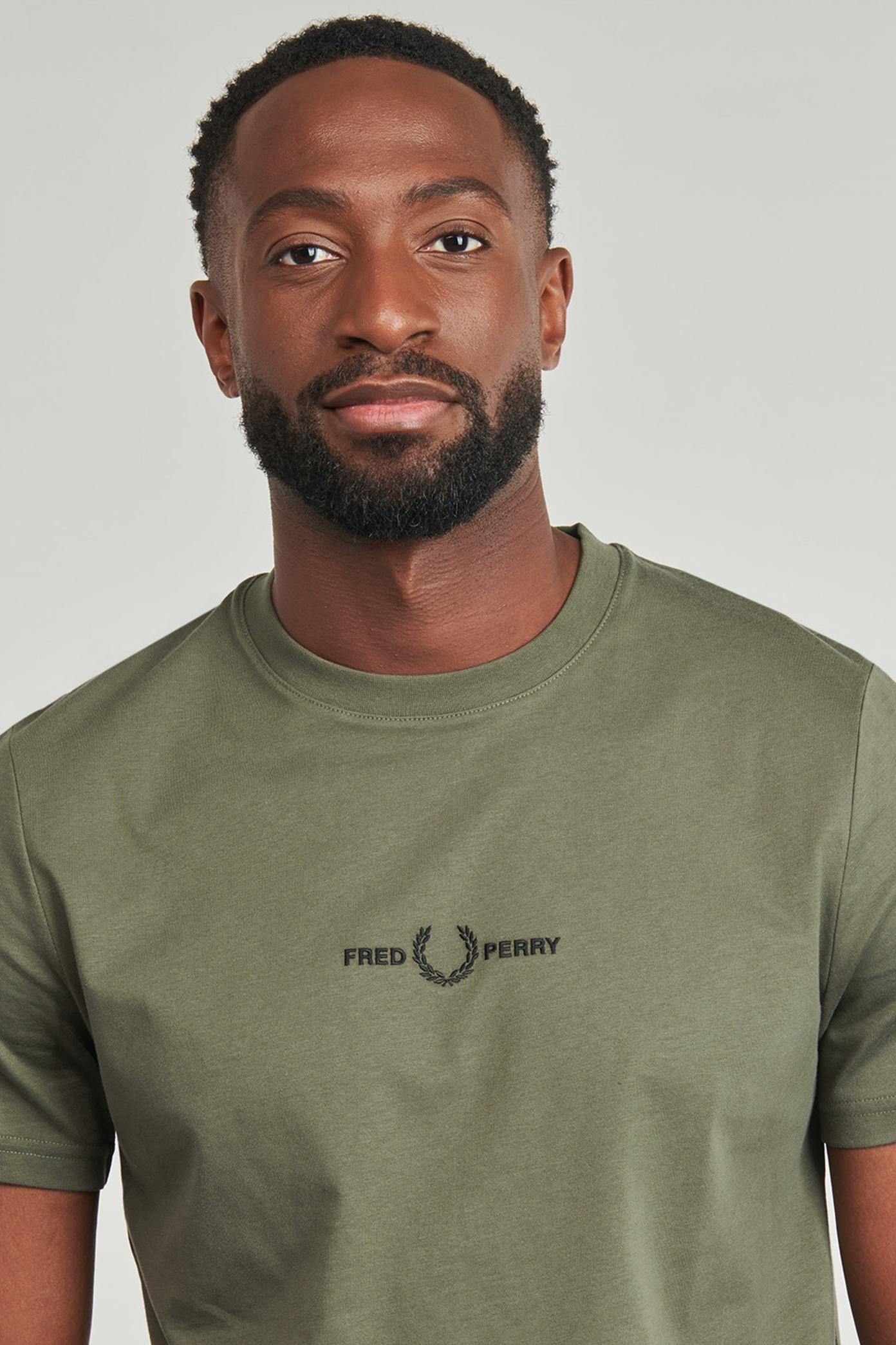 FRED PERRY EMBROIDERED T-SHIRT en color VERDE  (3)