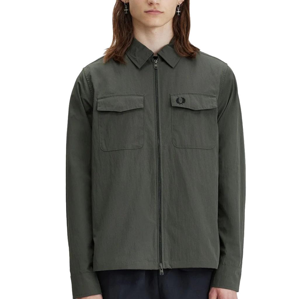 FRED PERRY ZIP OVERSHIRT en color VERDE  (2)