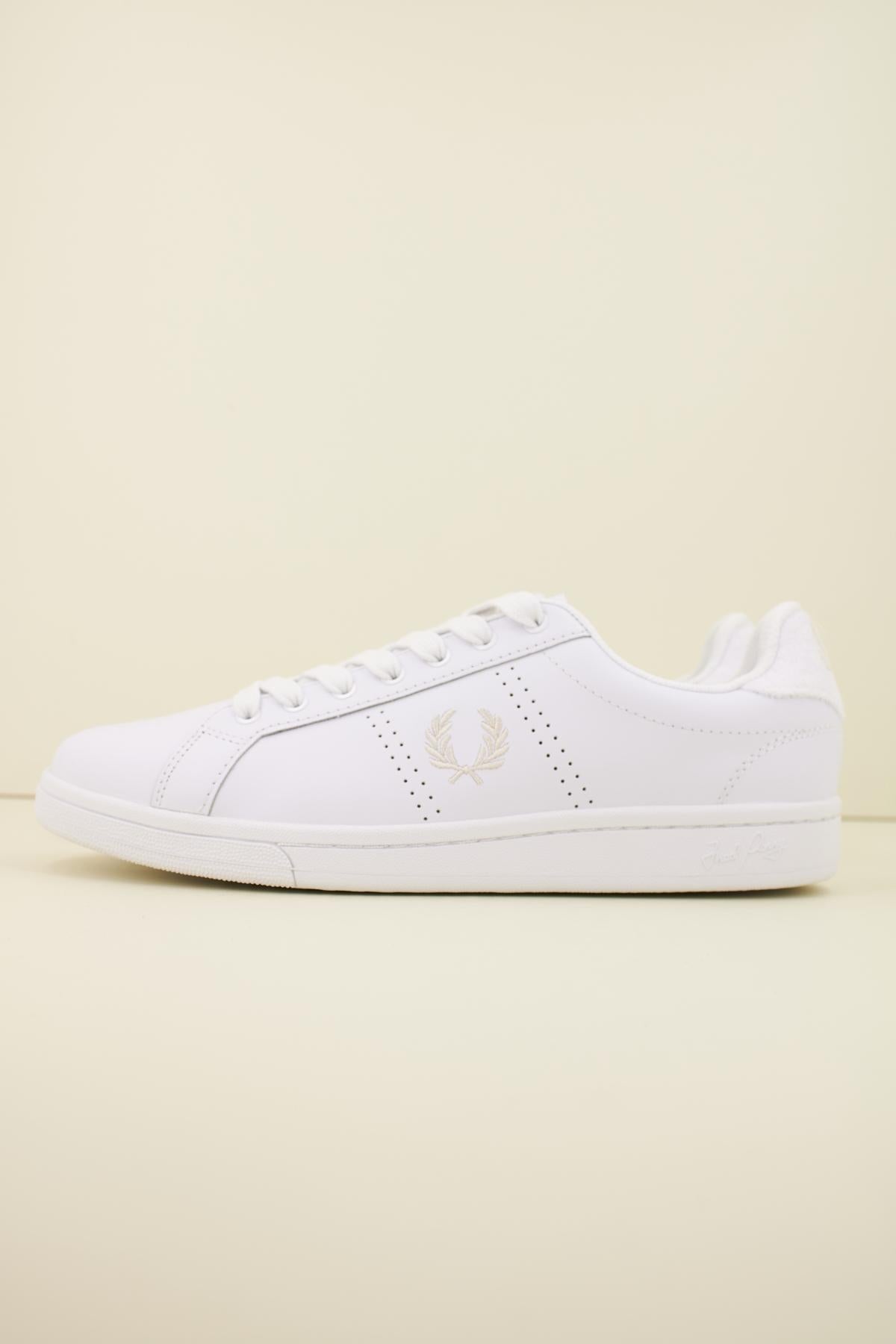 FRED PERRY B  en color BLANCO  (1)