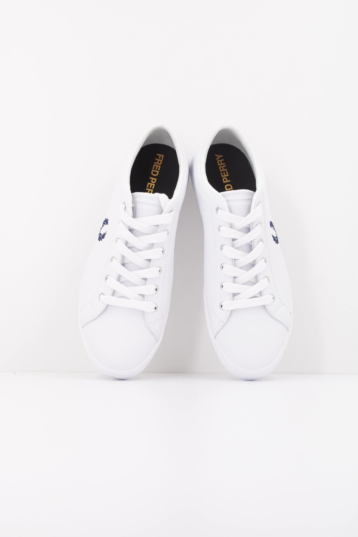 FRED PERRY B  en color BLANCO  (5)