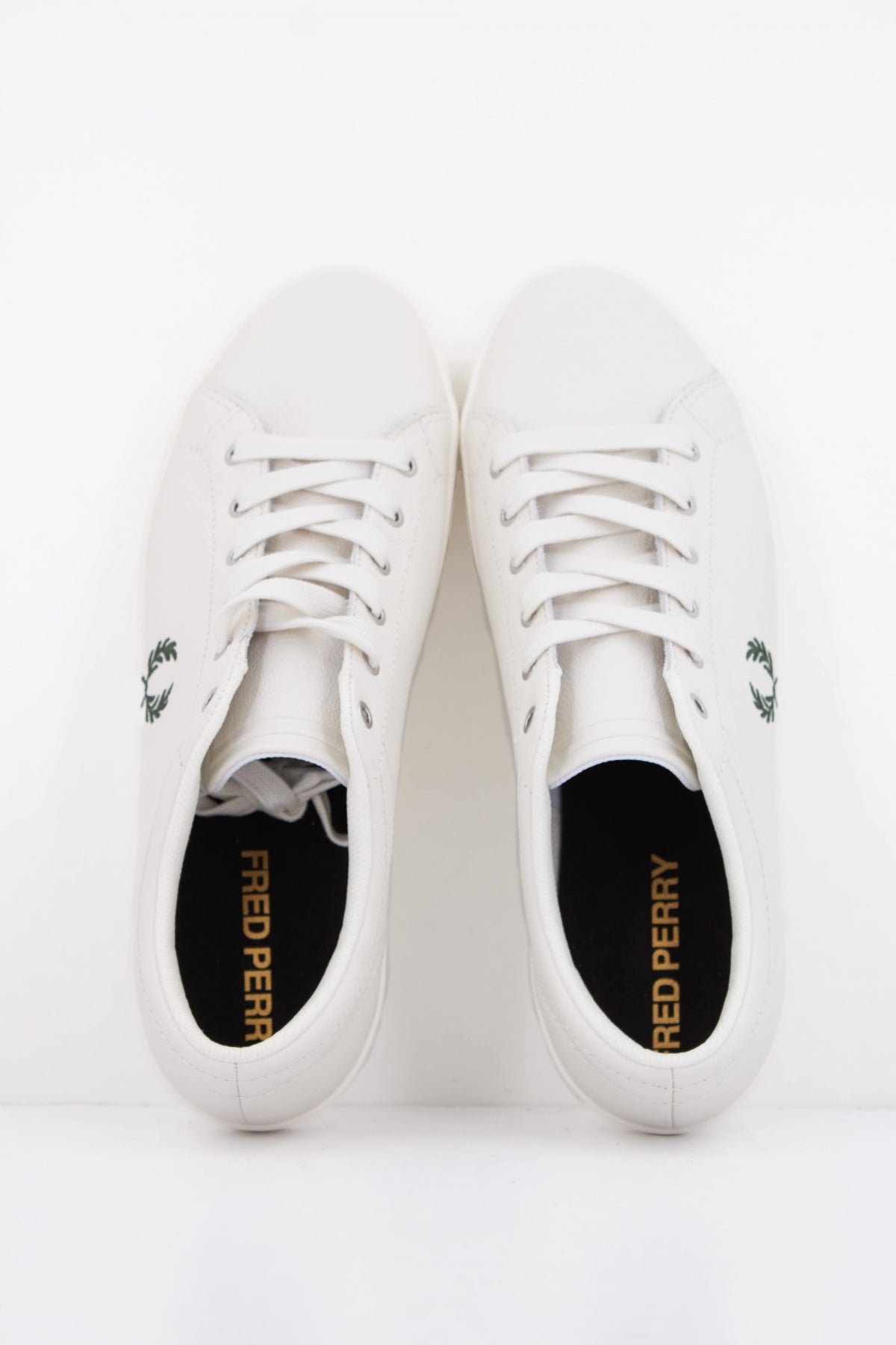 FRED PERRY B  en color BLANCO  (3)