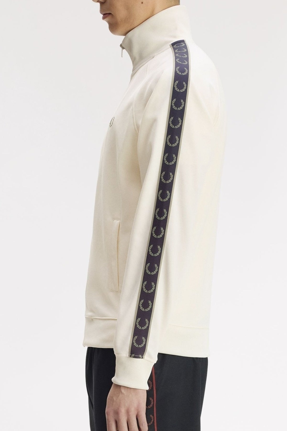 FRED PERRY JFP CONTRAST TAPE JACKET en color   (4)
