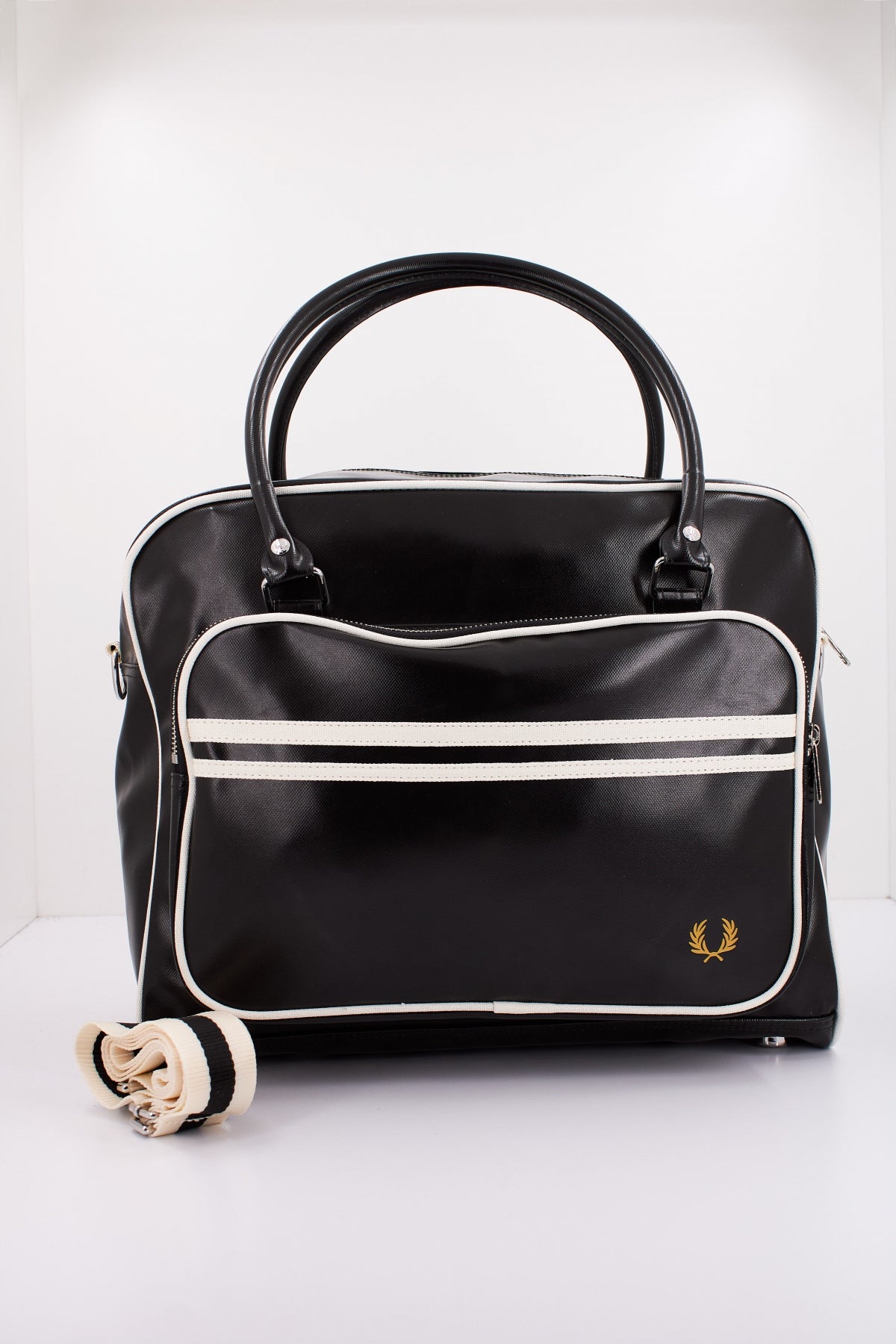 FRED PERRY CLASSIC HOLDALL en color NEGRO  (1)