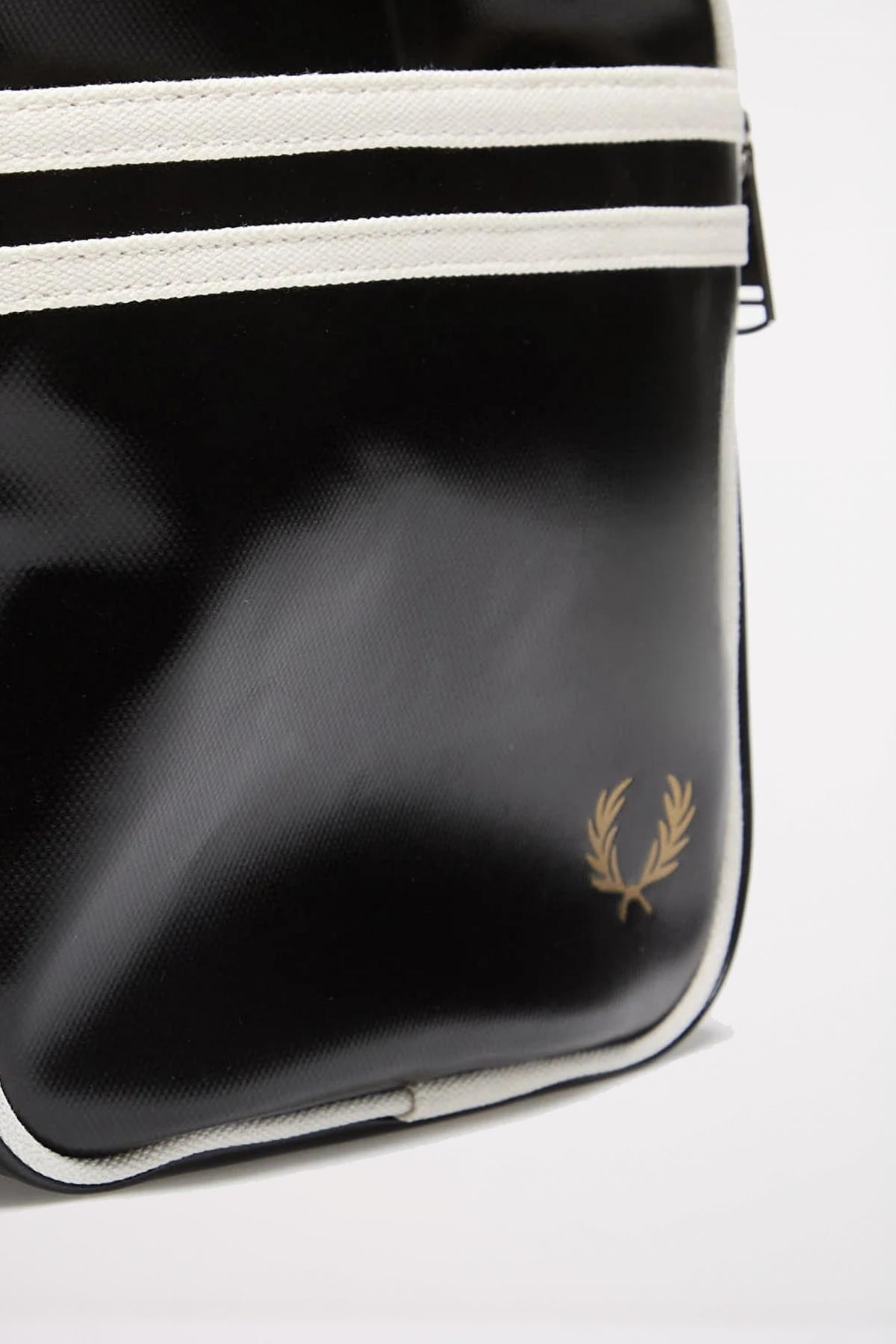 FRED PERRY CLASSIC SIDE BAG en color NEGRO  (4)