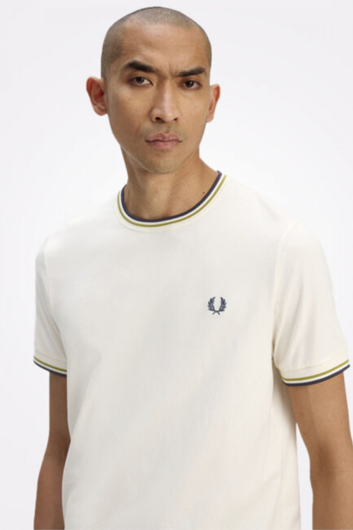 FRED PERRY  TWIN TIPPED T-SHIRT en color BEIS  (1)