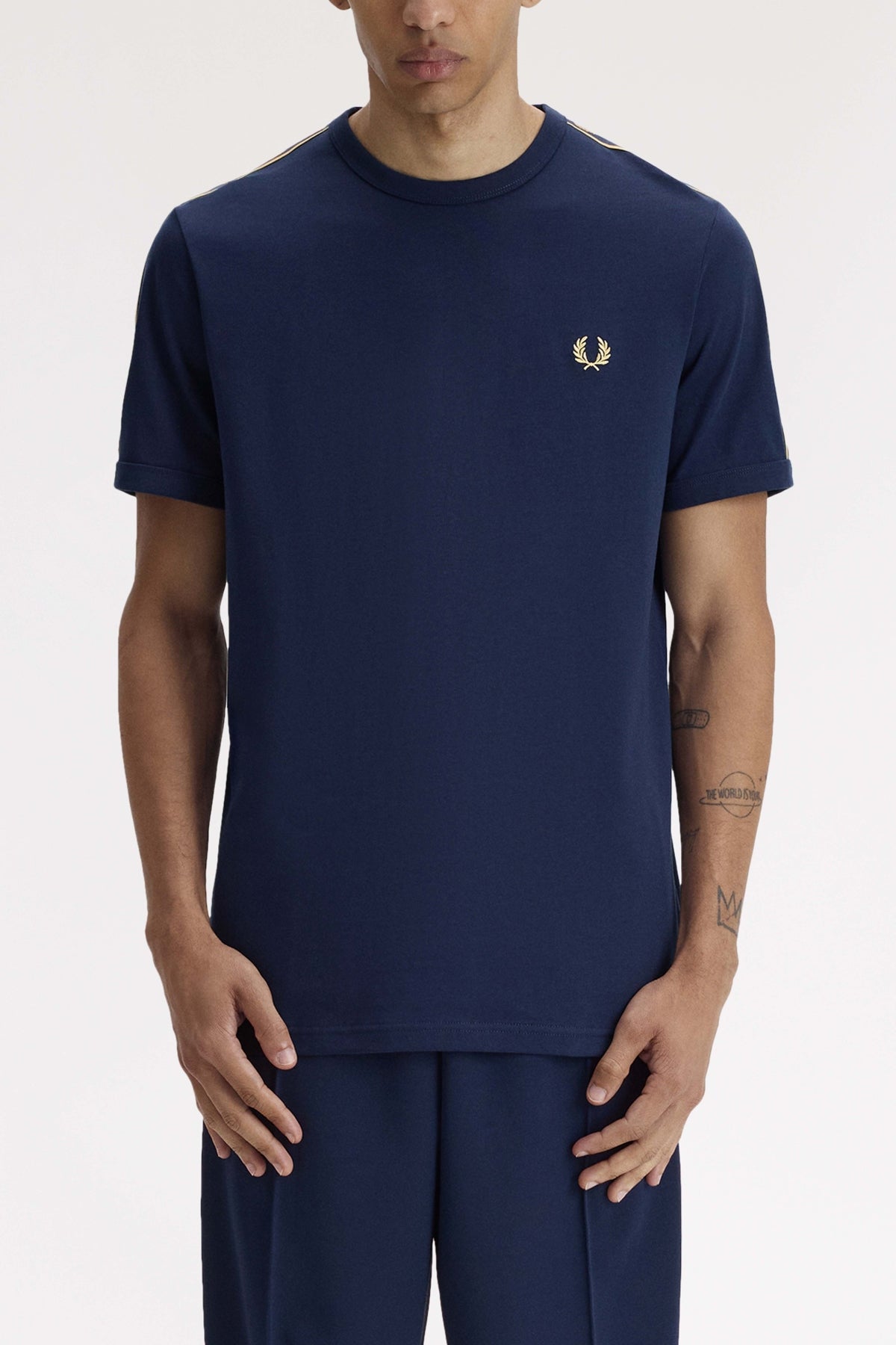FRED PERRY CONTRAST TAPE RINGER T-SHIR en color AZUL  (1)