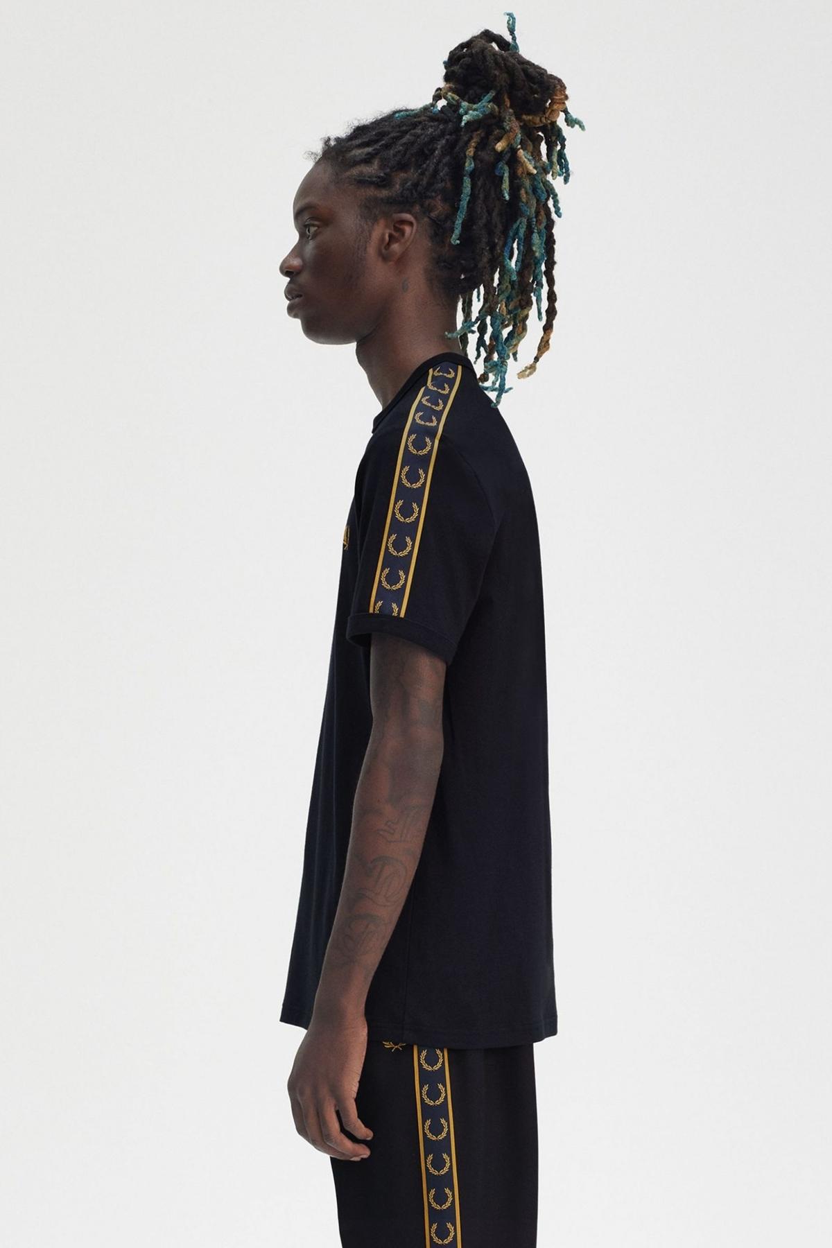 FRED PERRY CONTRAST TAPE RINGER T-SHIR en color AZUL  (4)