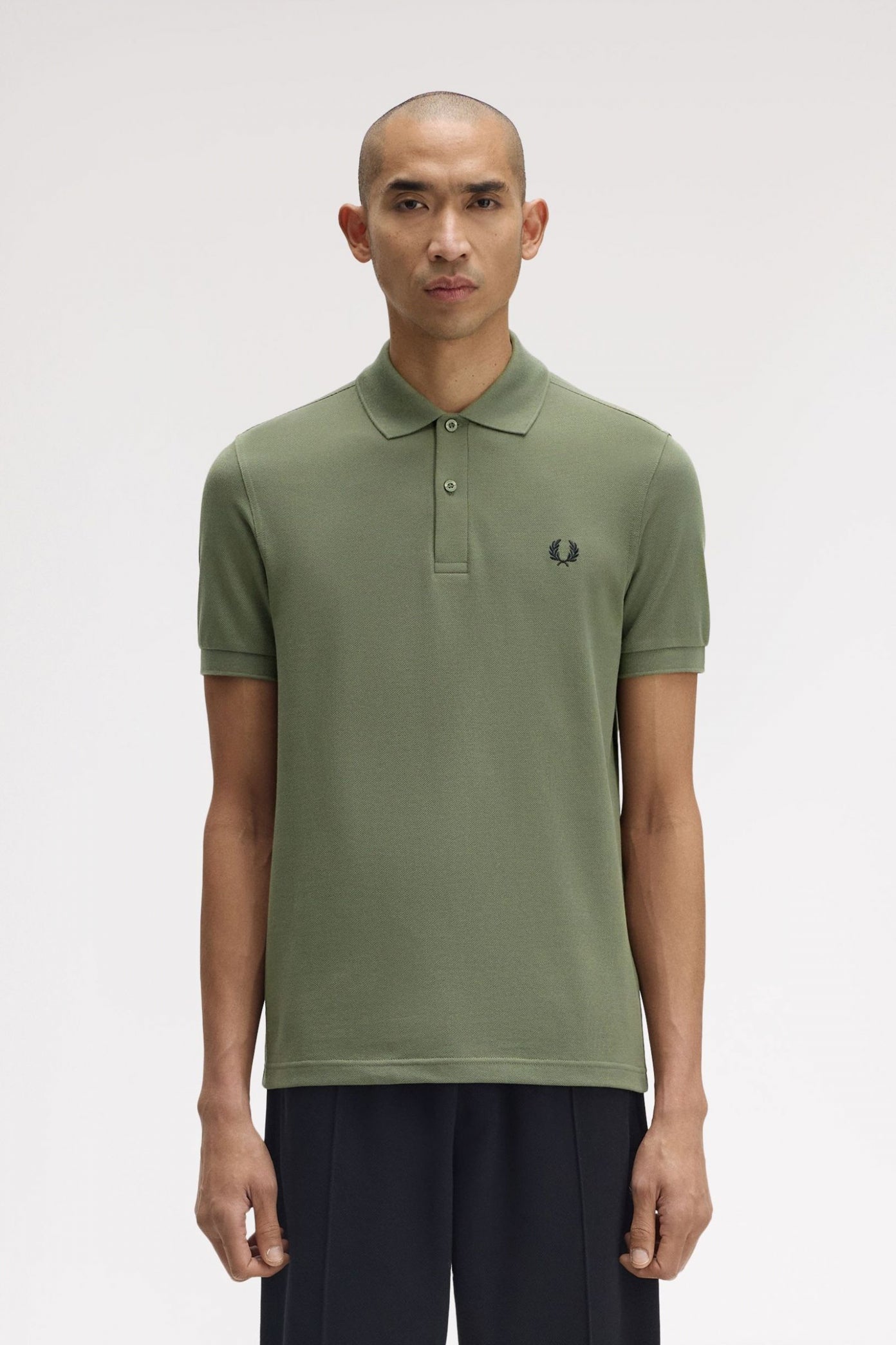 FRED PERRY  PLAIN FRED PERRY SHIRT en color VERDE  (1)