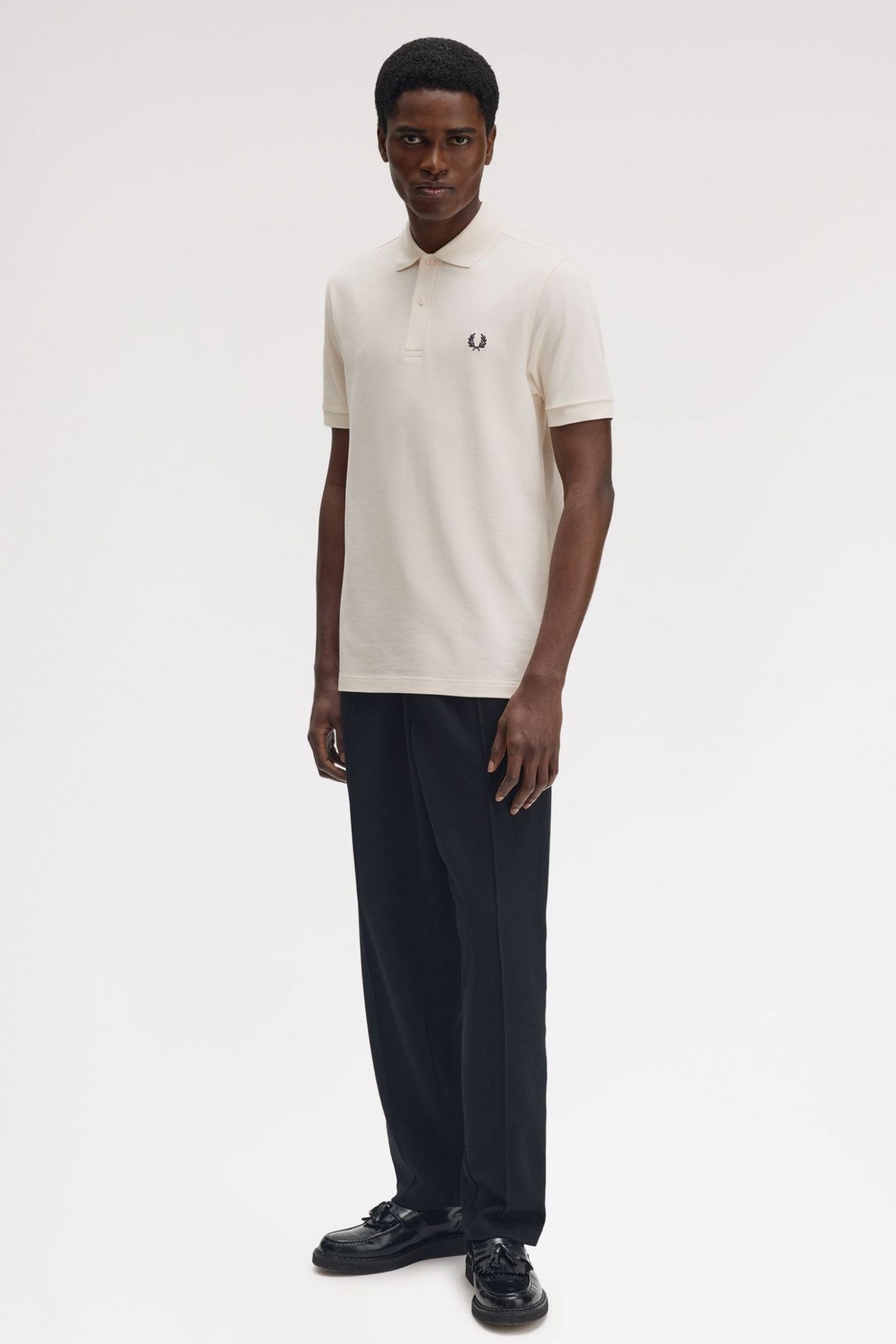 FRED PERRY  PLAIN FRED PERRY SHIRT en color BEIS  (4)