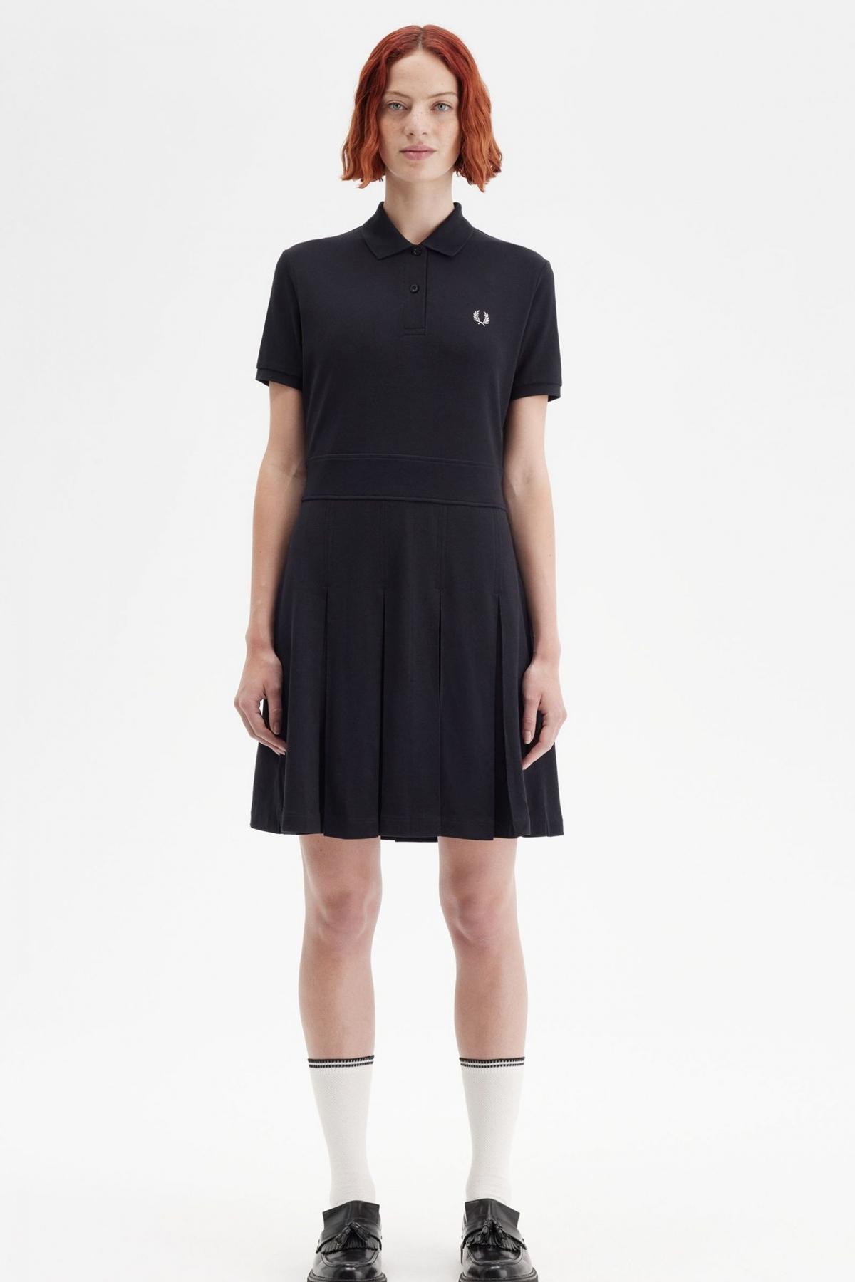 FRED PERRY PLEATED TENNIS DRESS en color NEGRO  (4)