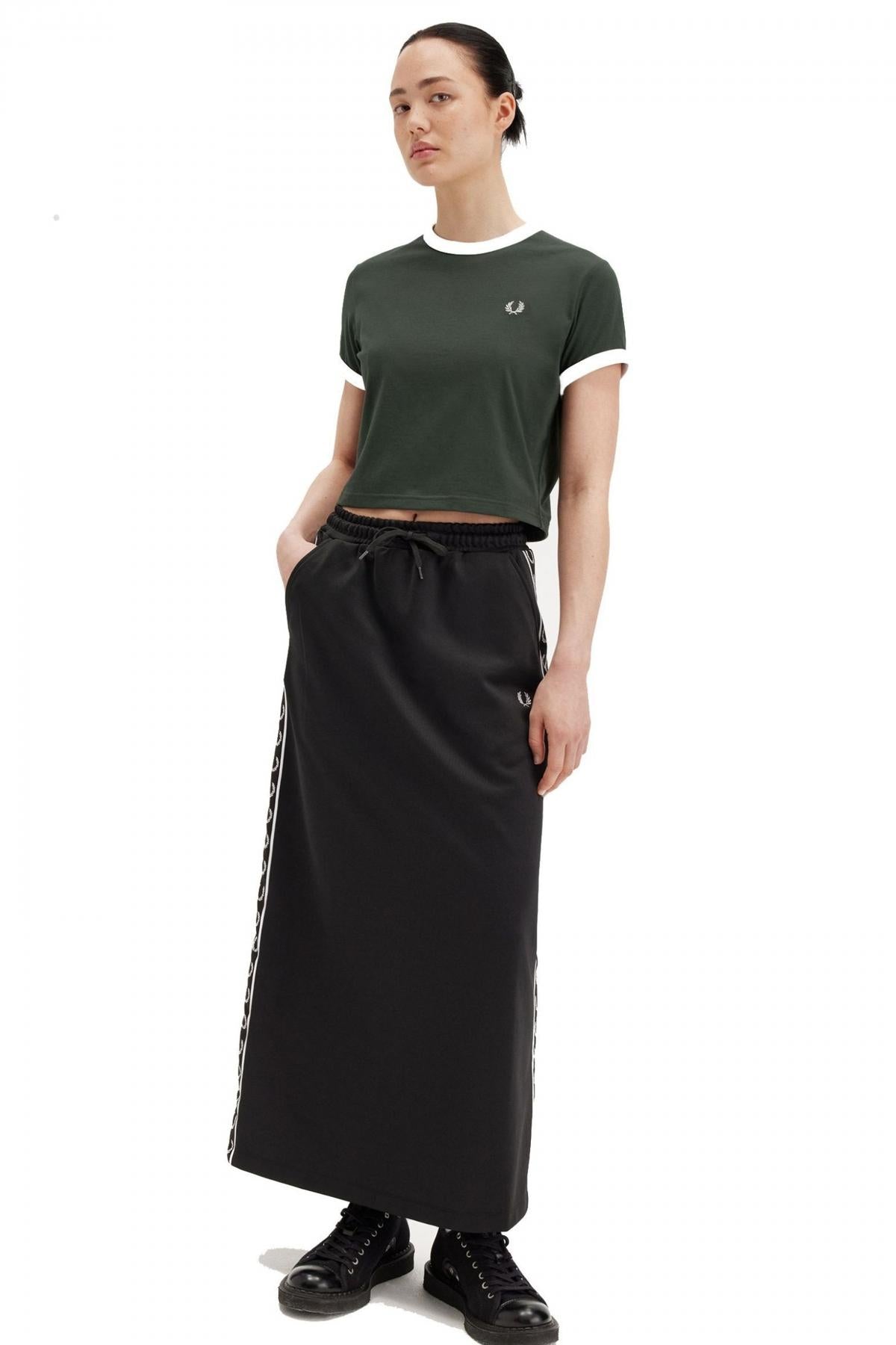FRED PERRY CROPPED RINGER T-SHIRT en color VERDE  (4)