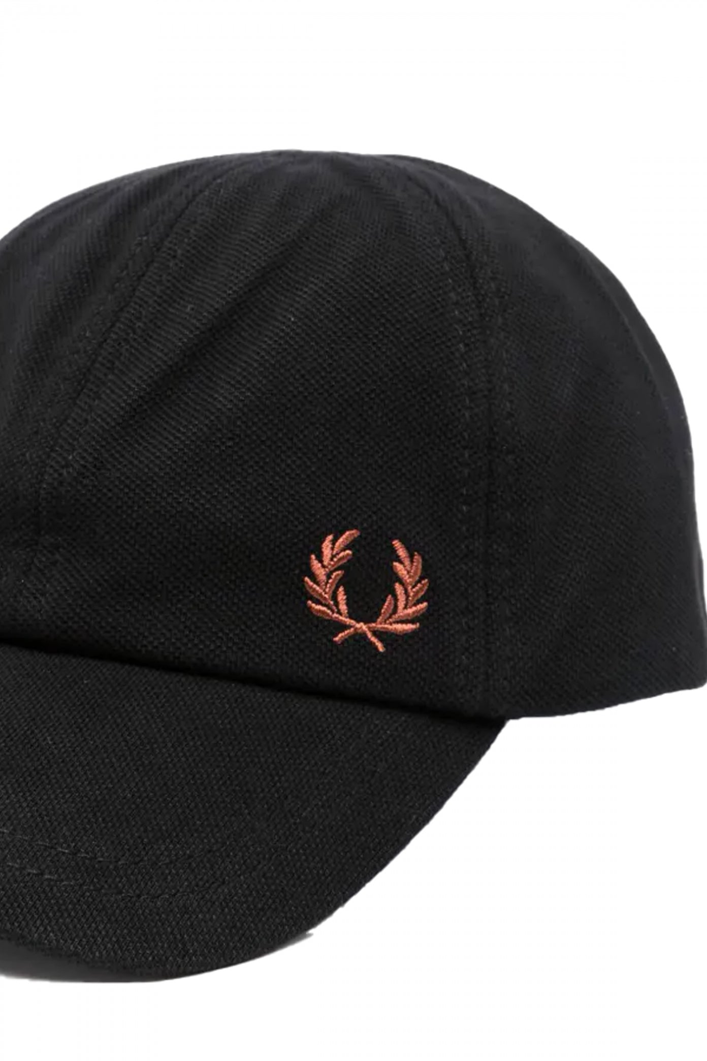 FRED PERRY PIQUE CLASSIC CAP en color NEGRO  (3)